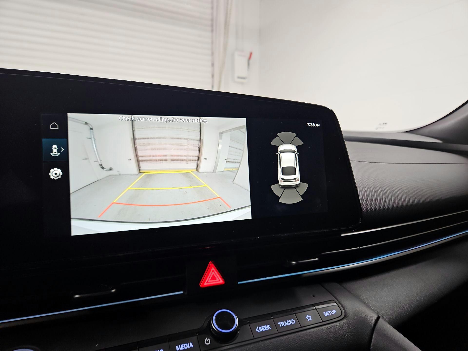 Thumbnail: 2025 Hyundai Elantra - 15