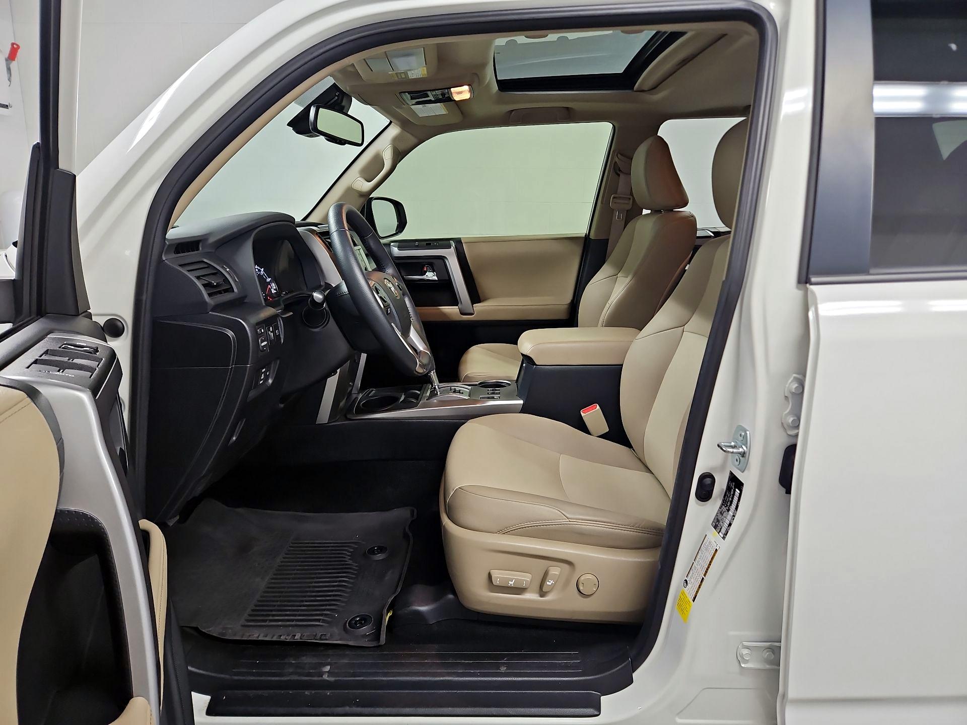 Thumbnail: 2022 Toyota 4Runner - 11