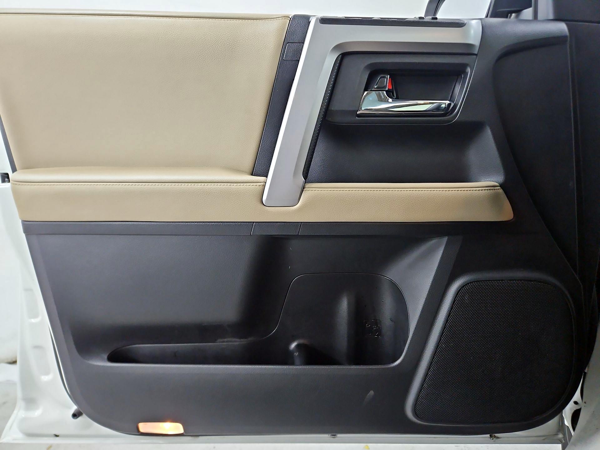 Thumbnail: 2022 Toyota 4Runner - 12