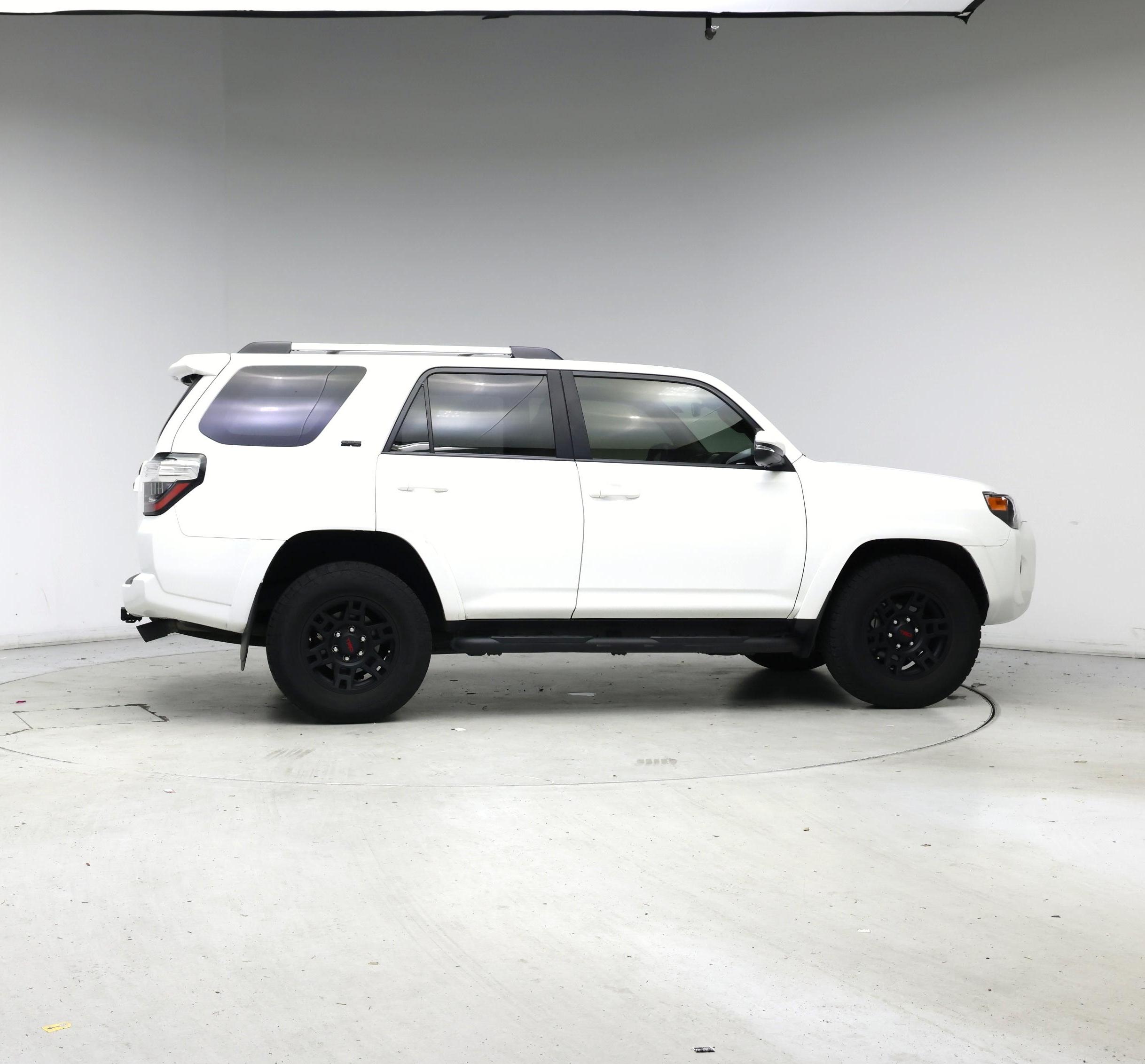 Thumbnail: 2022 Toyota 4Runner - 7