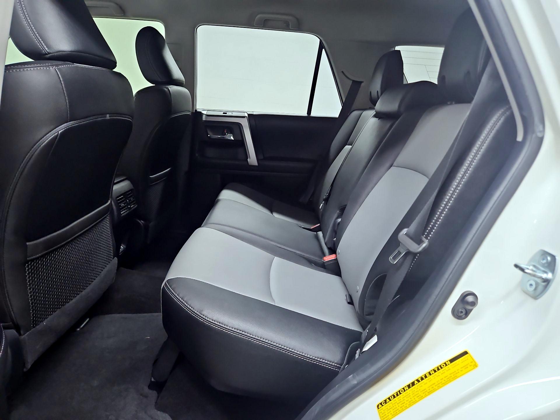 Thumbnail: 2022 Toyota 4Runner - 20