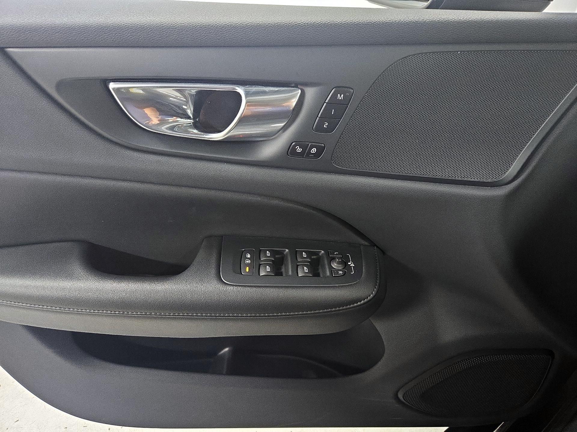 Thumbnail: 2024 Volvo S60 - 12