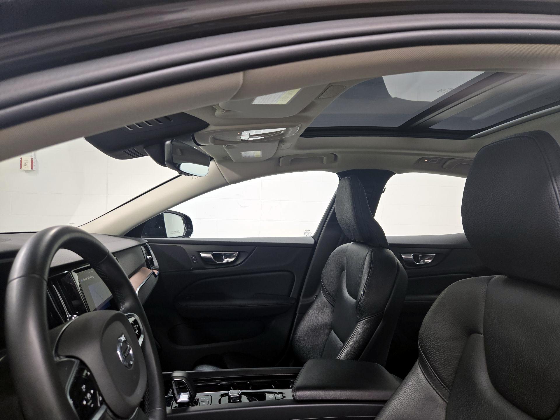 Thumbnail: 2024 Volvo S60 - 19