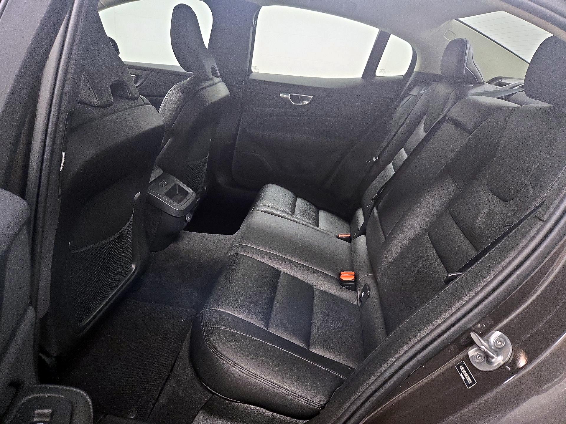 Thumbnail: 2024 Volvo S60 - 20