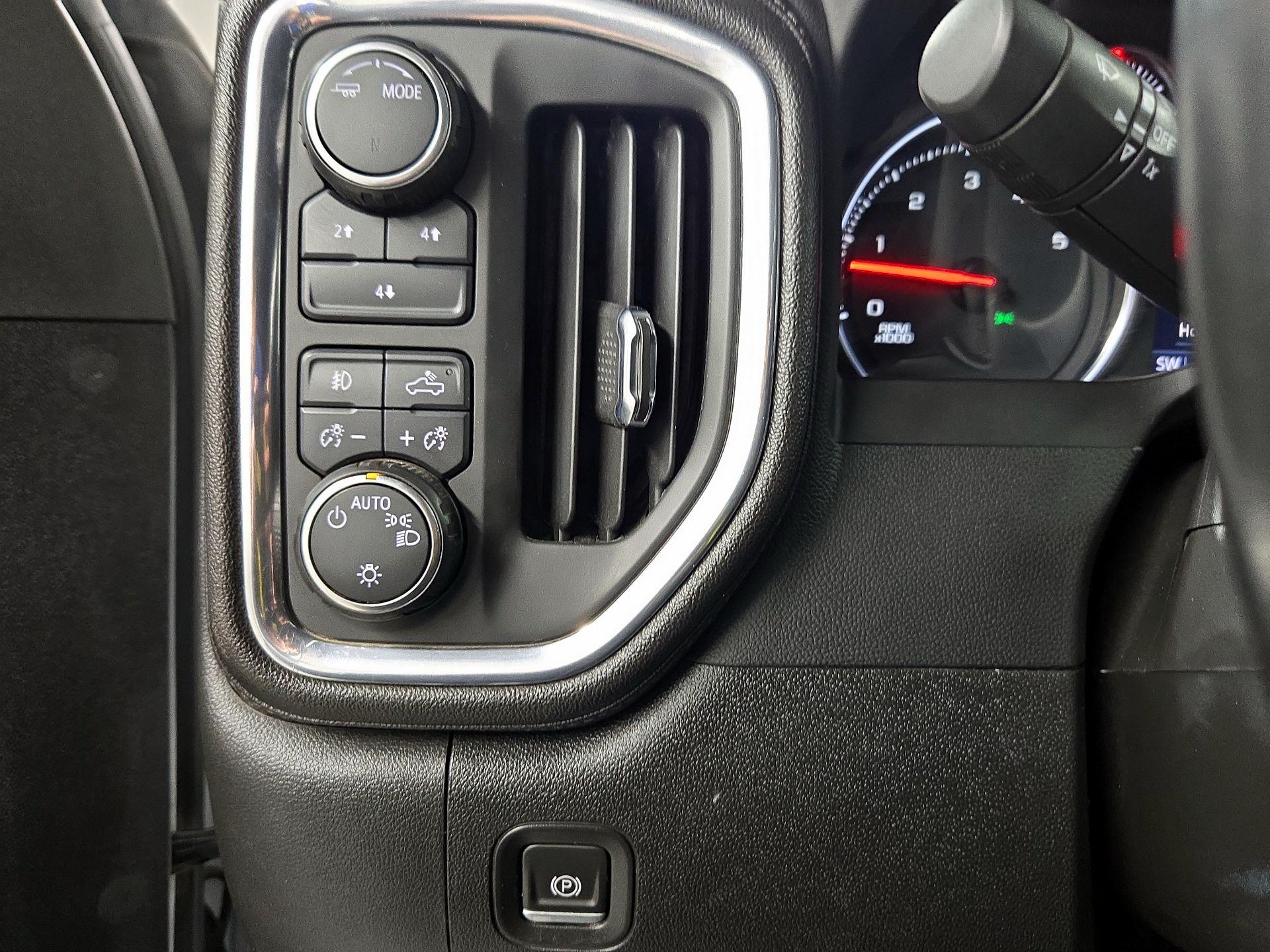 Thumbnail: 2023 Chevrolet Silverado 2500 - 13