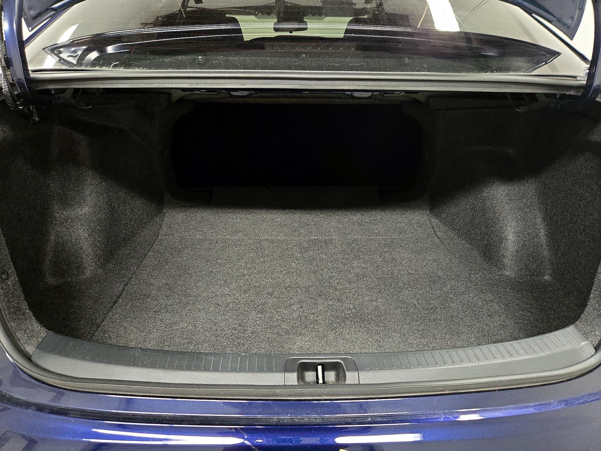 Thumbnail: 2025 Toyota Corolla - 20