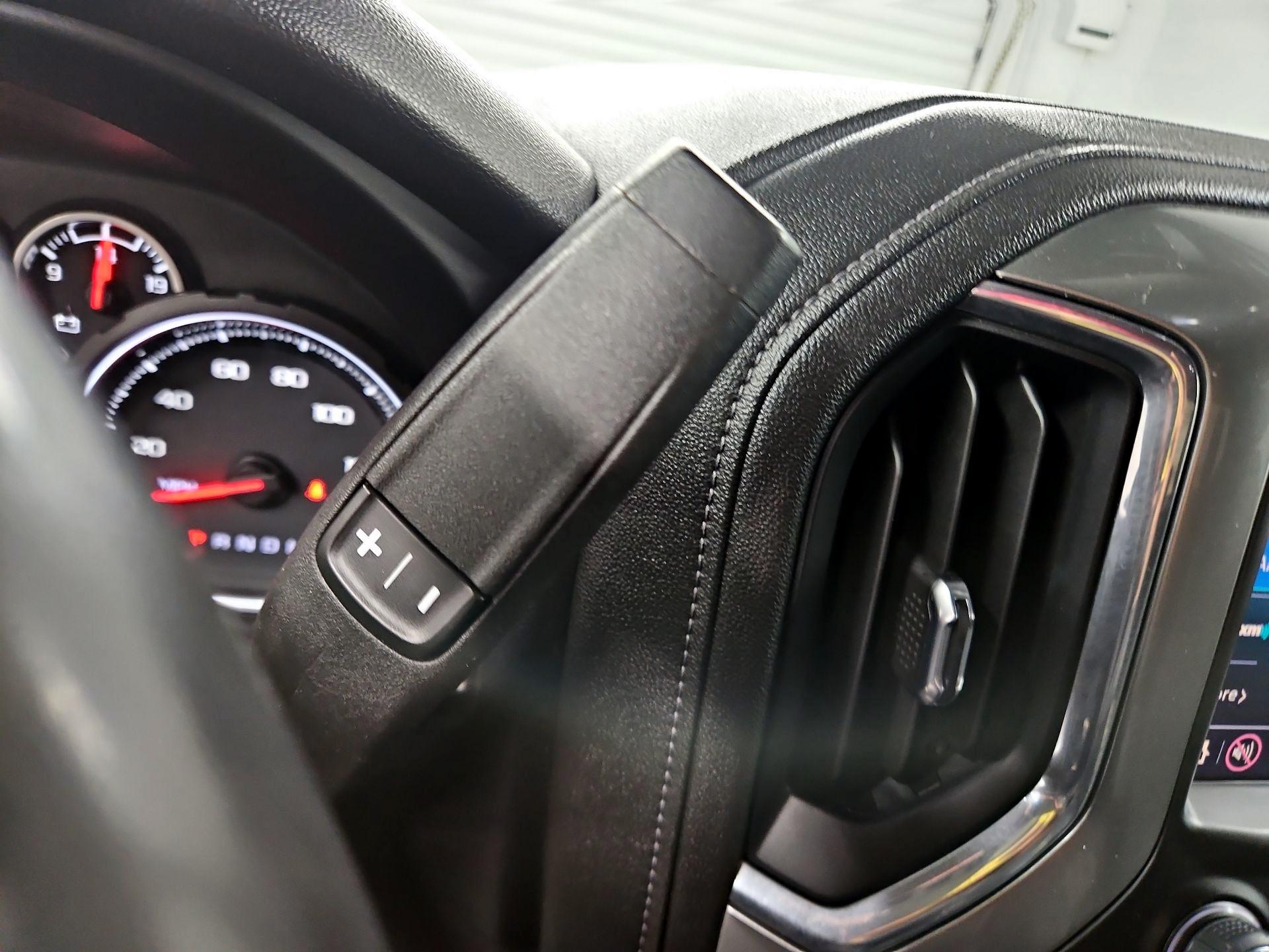 Thumbnail: 2021 Chevrolet Silverado 1500 - 17