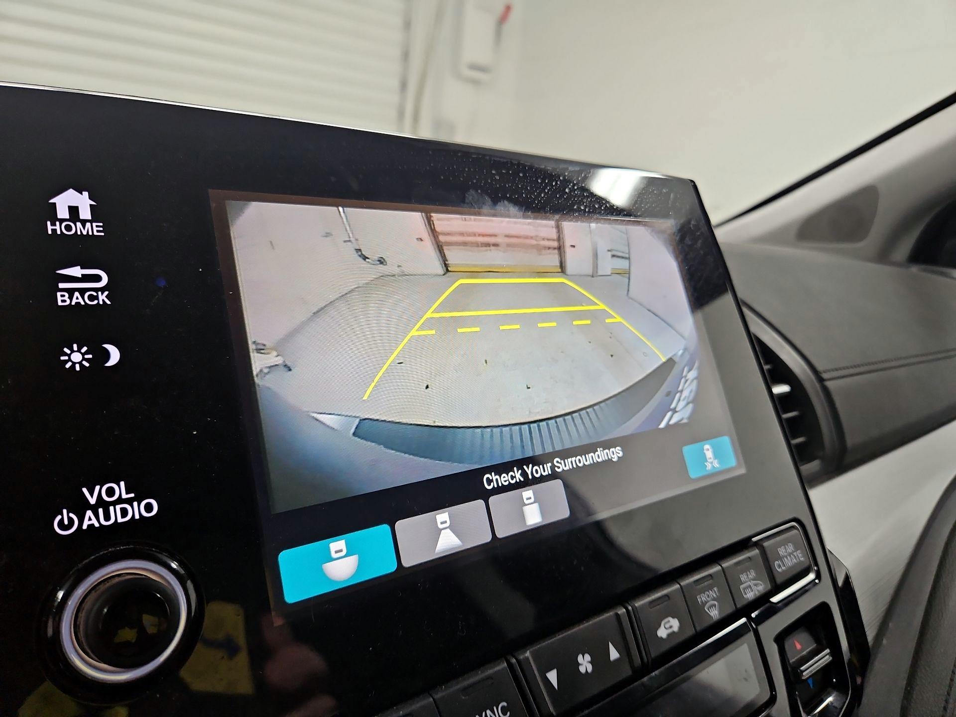 Thumbnail: 2018 Honda Odyssey - 15