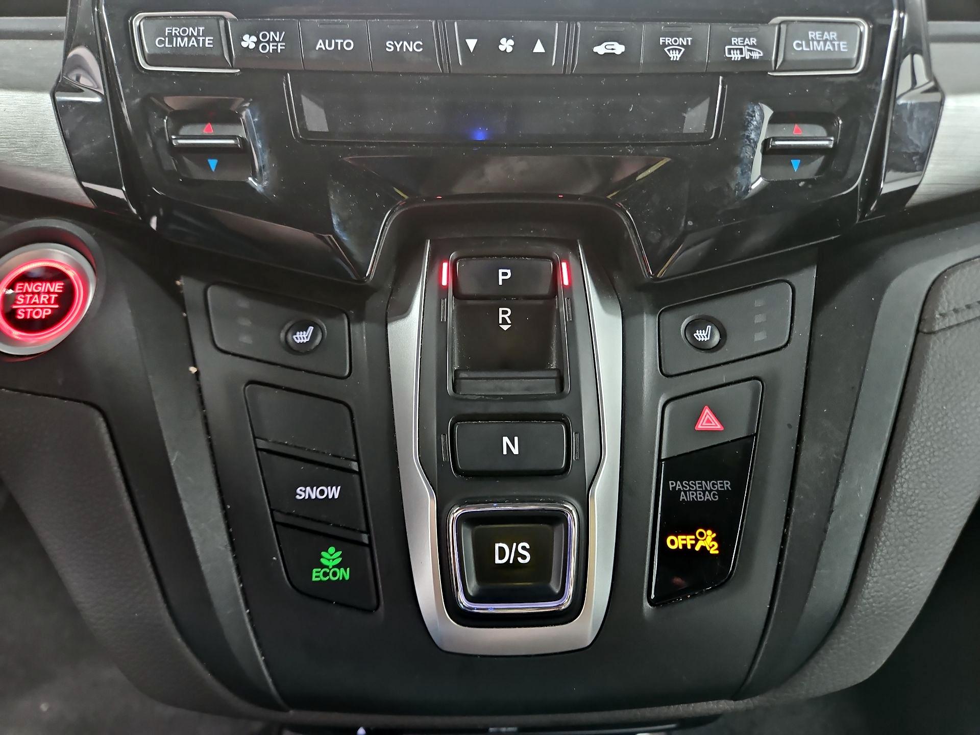 Thumbnail: 2018 Honda Odyssey - 18