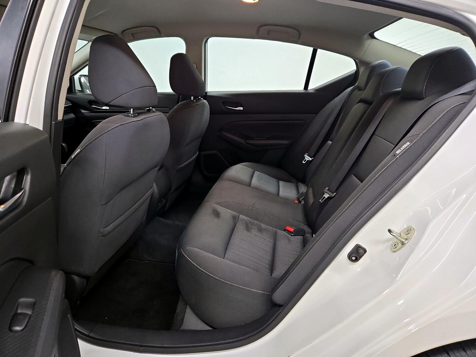 Thumbnail: 2019 Nissan Altima - 19