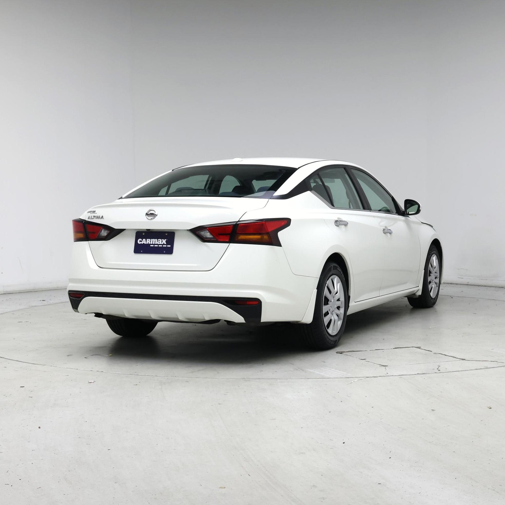 Thumbnail: 2019 Nissan Altima - 8