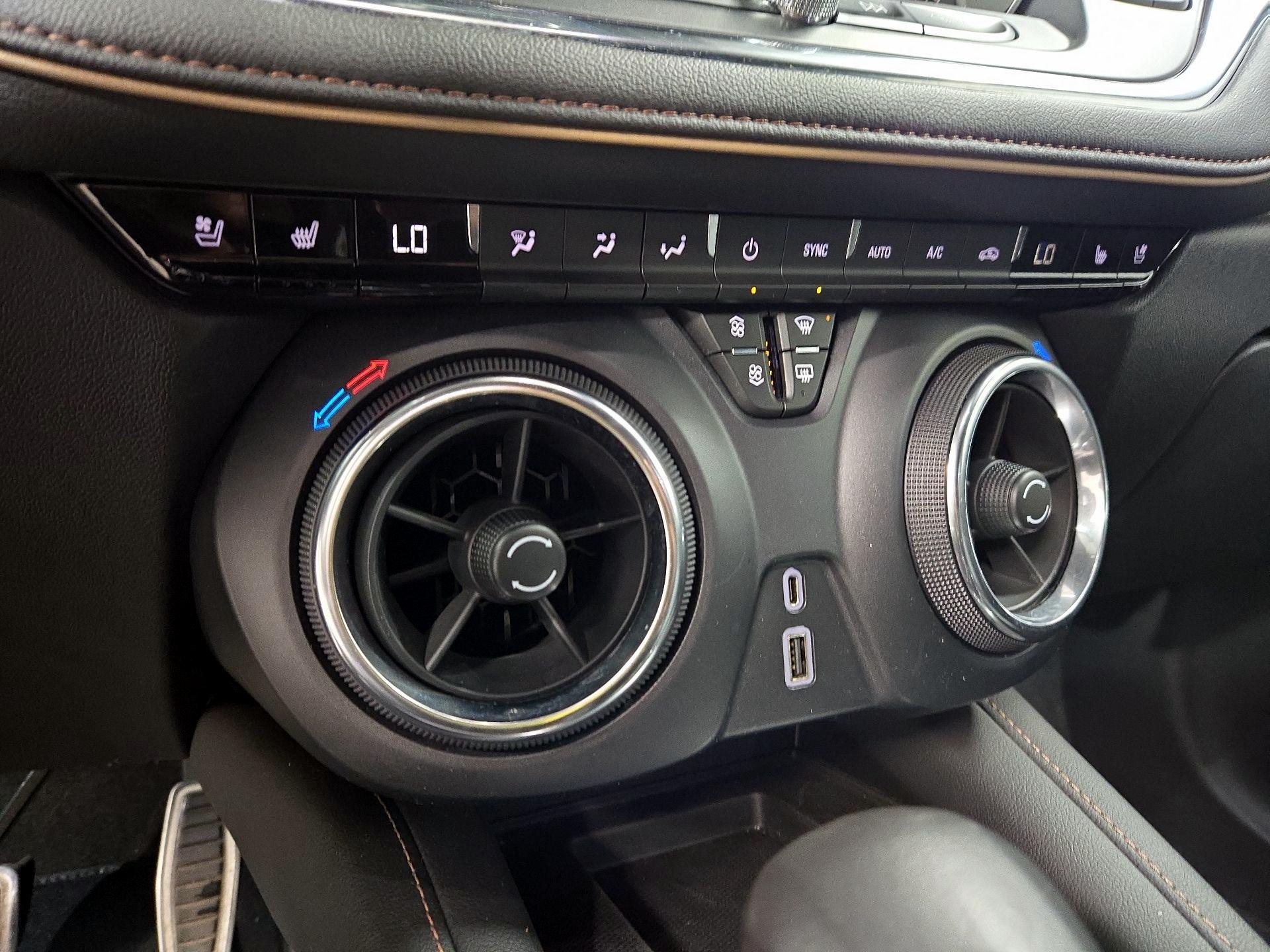 Thumbnail: 2020 Chevrolet Blazer - 17