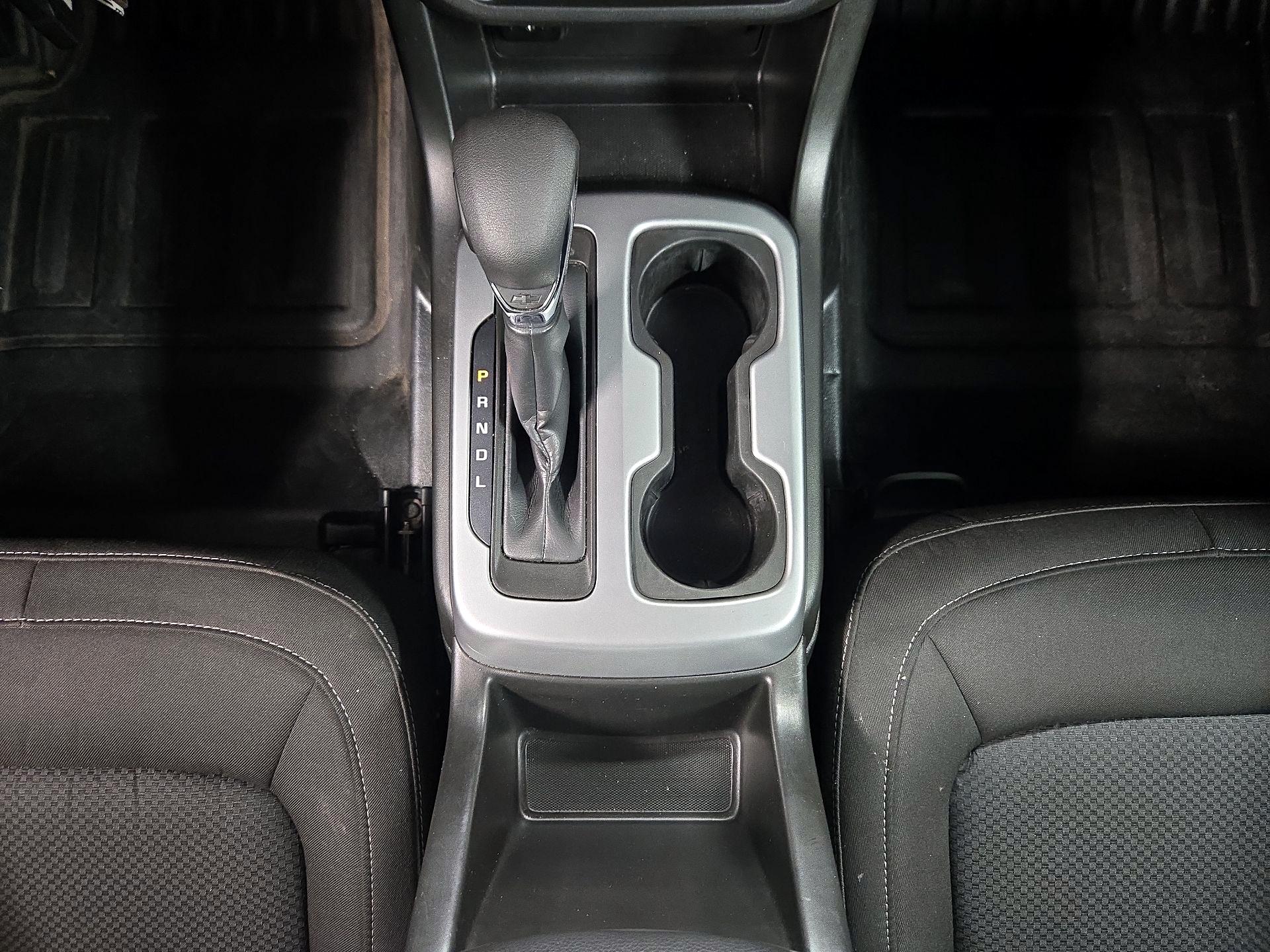 Thumbnail: 2022 Chevrolet Colorado - 17