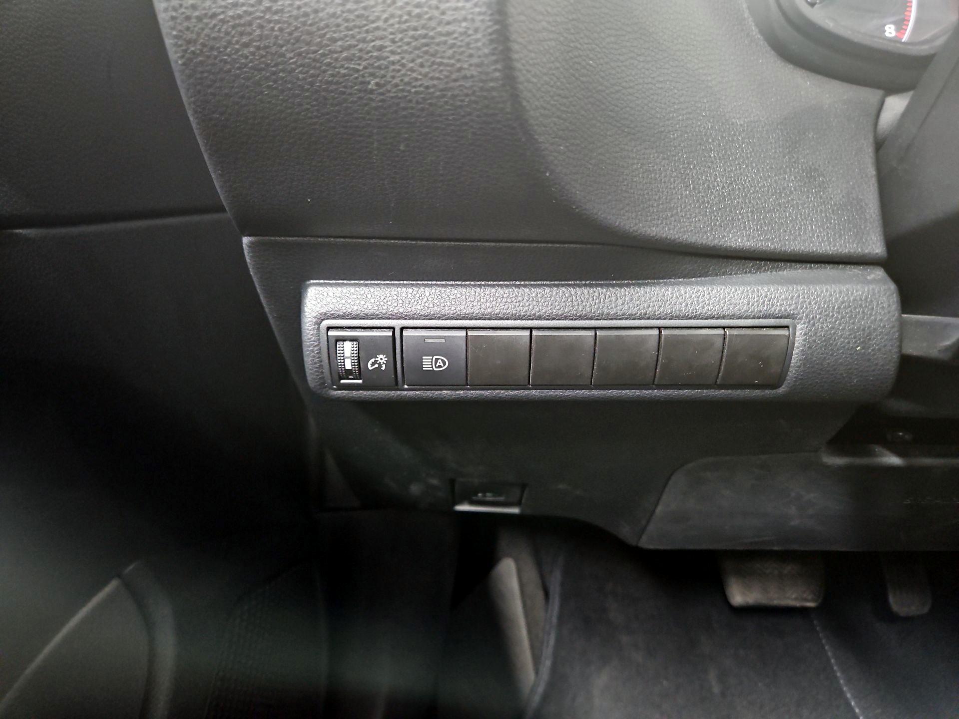 Thumbnail: 2024 Toyota Corolla - 13