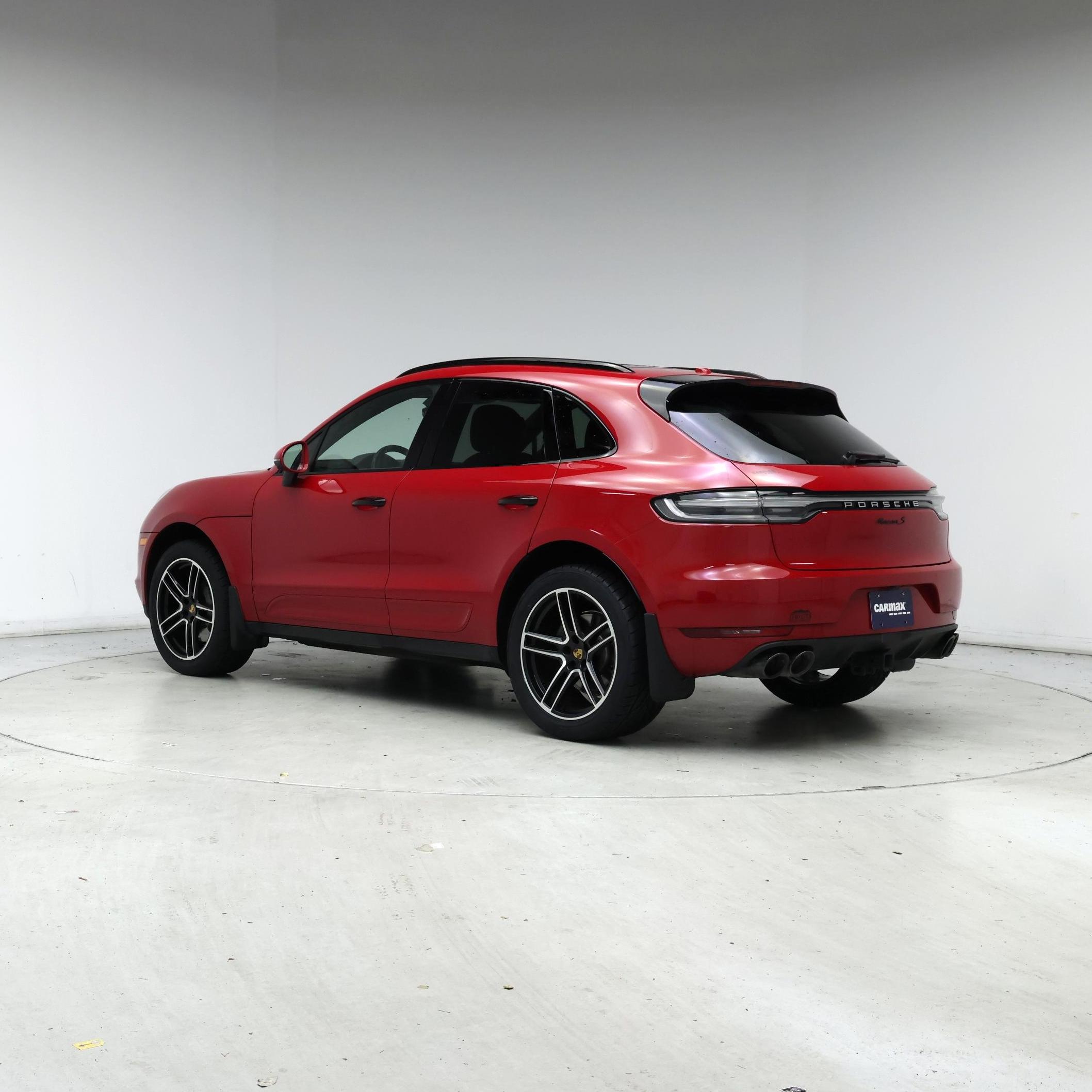Thumbnail: 2020 Porsche Macan - 2