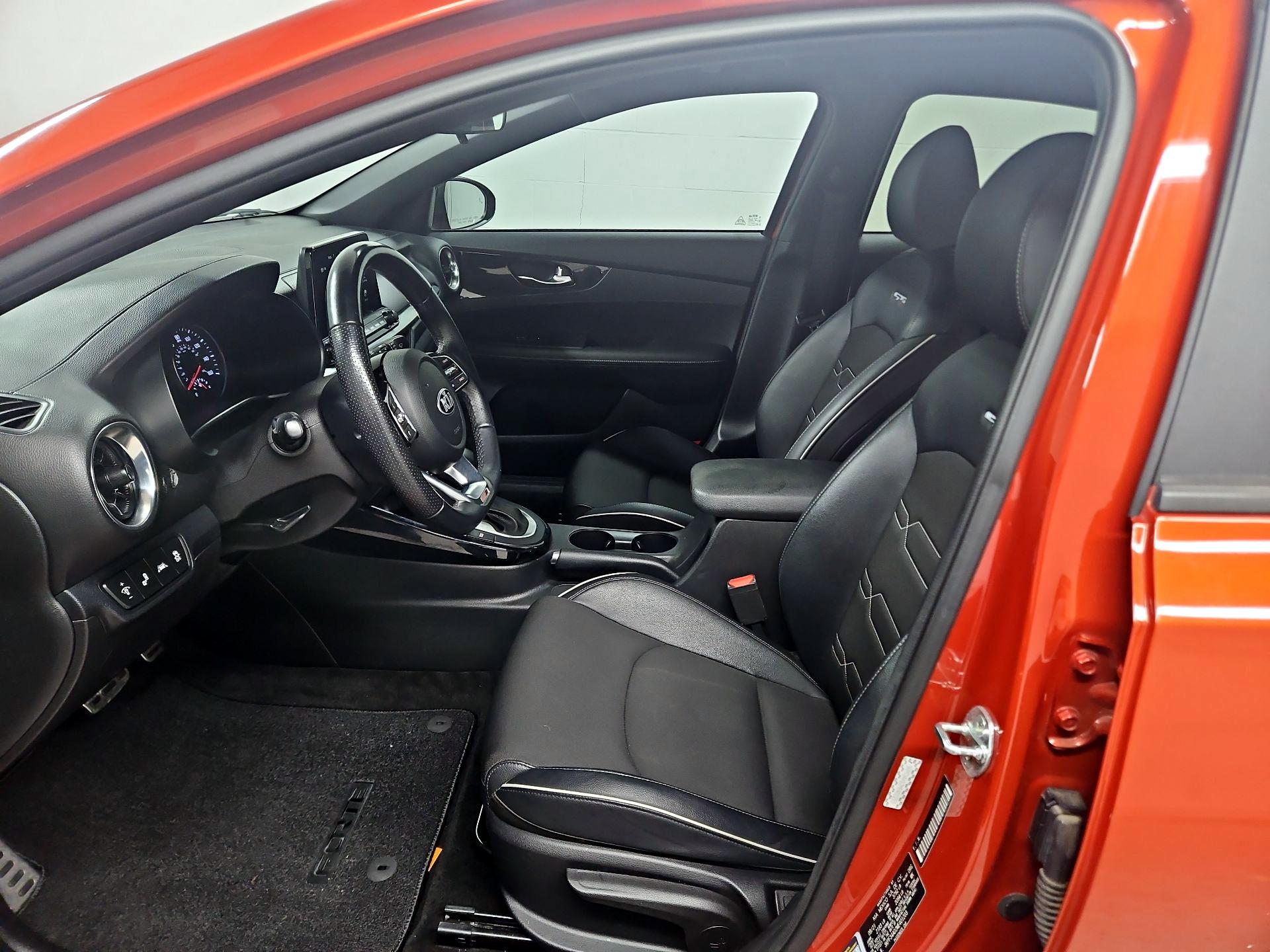 Thumbnail: 2021 Kia Forte - 11