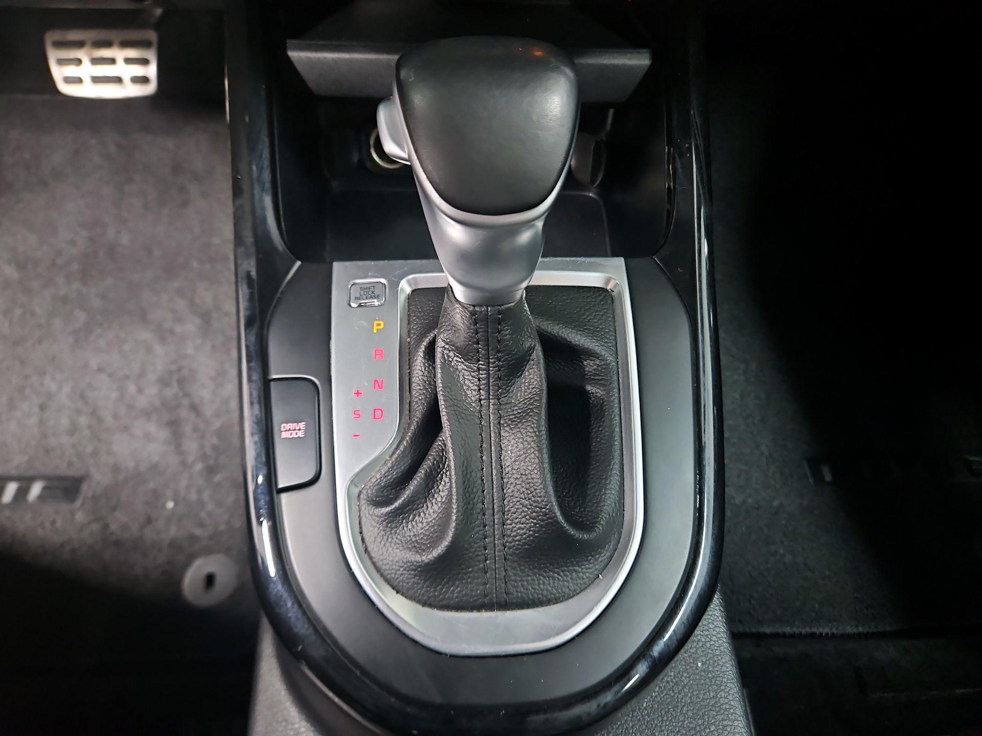 Thumbnail: 2021 Kia Forte - 17