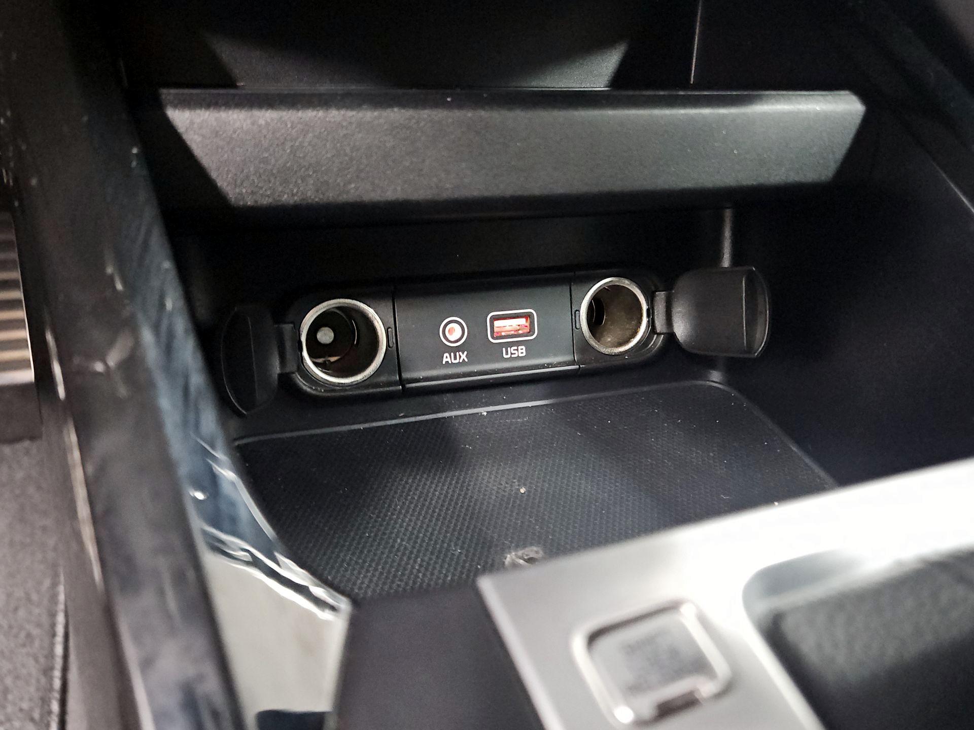 Thumbnail: 2021 Kia Forte - 18