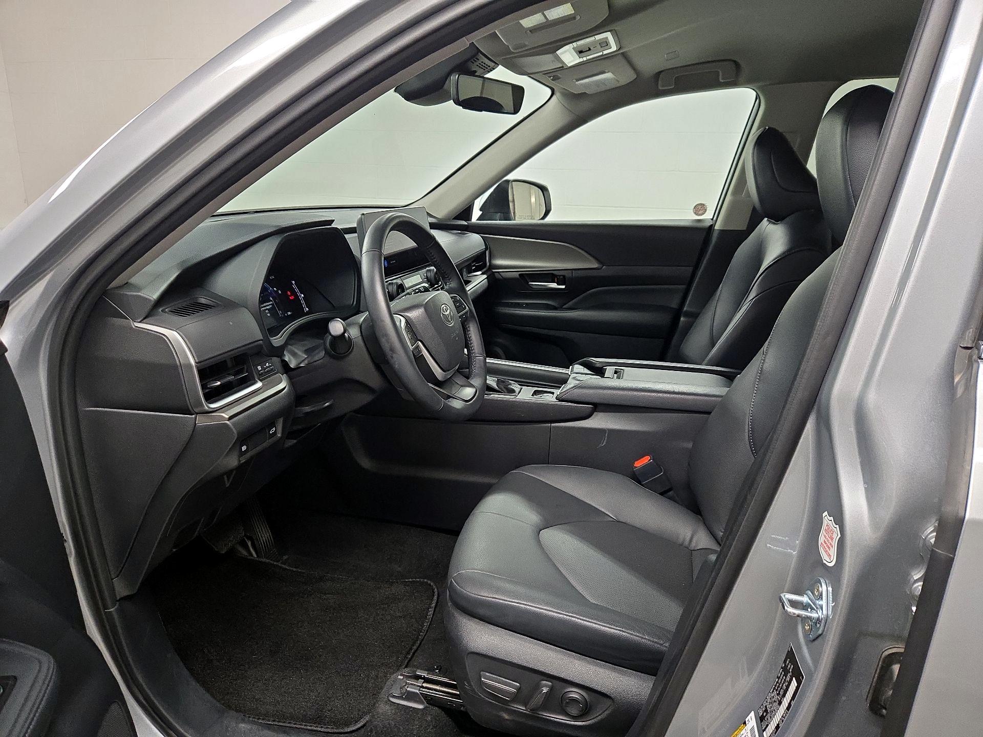 Thumbnail: 2025 Toyota Grand Highlander - 11