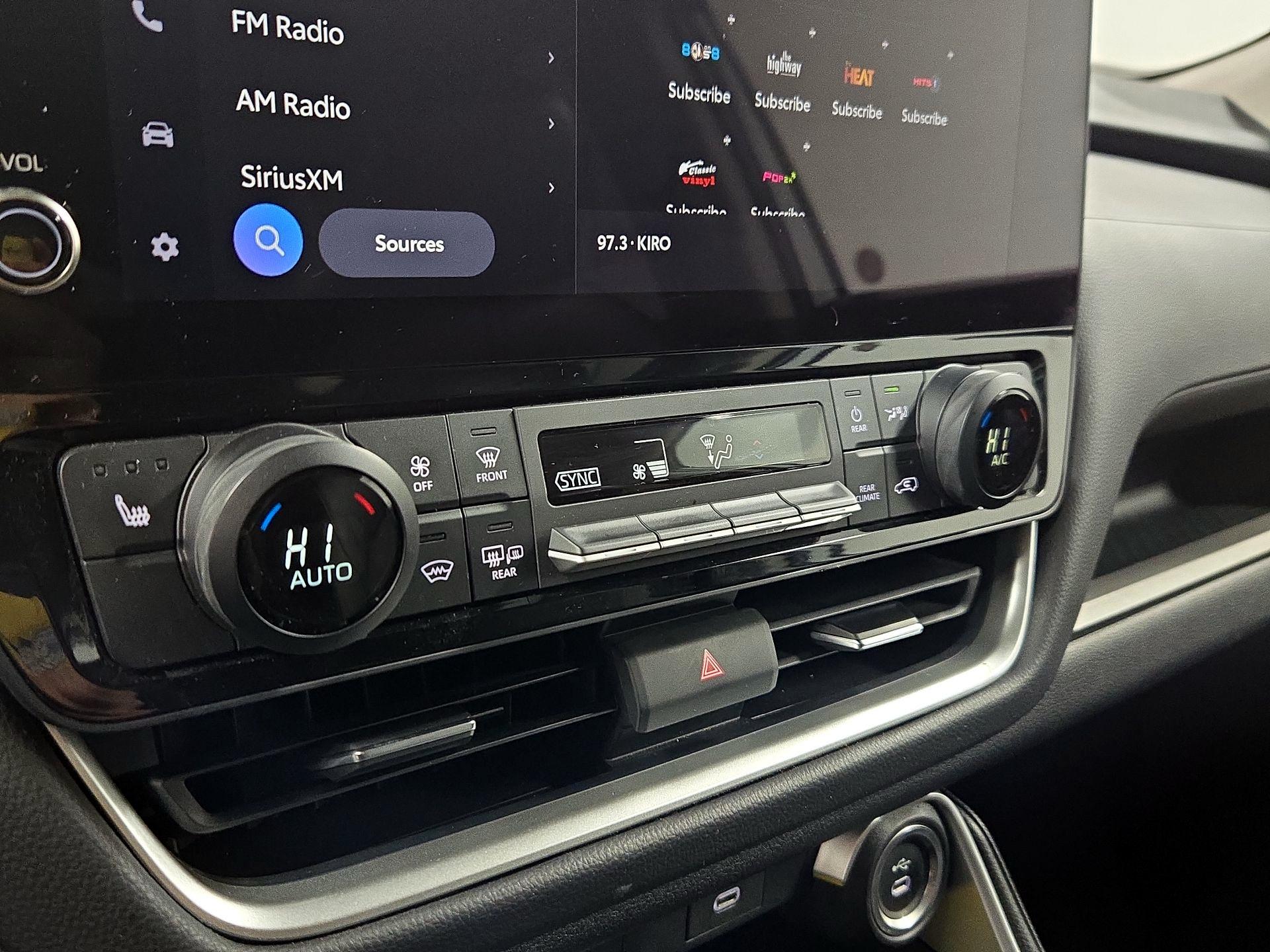 Thumbnail: 2025 Toyota Grand Highlander - 16