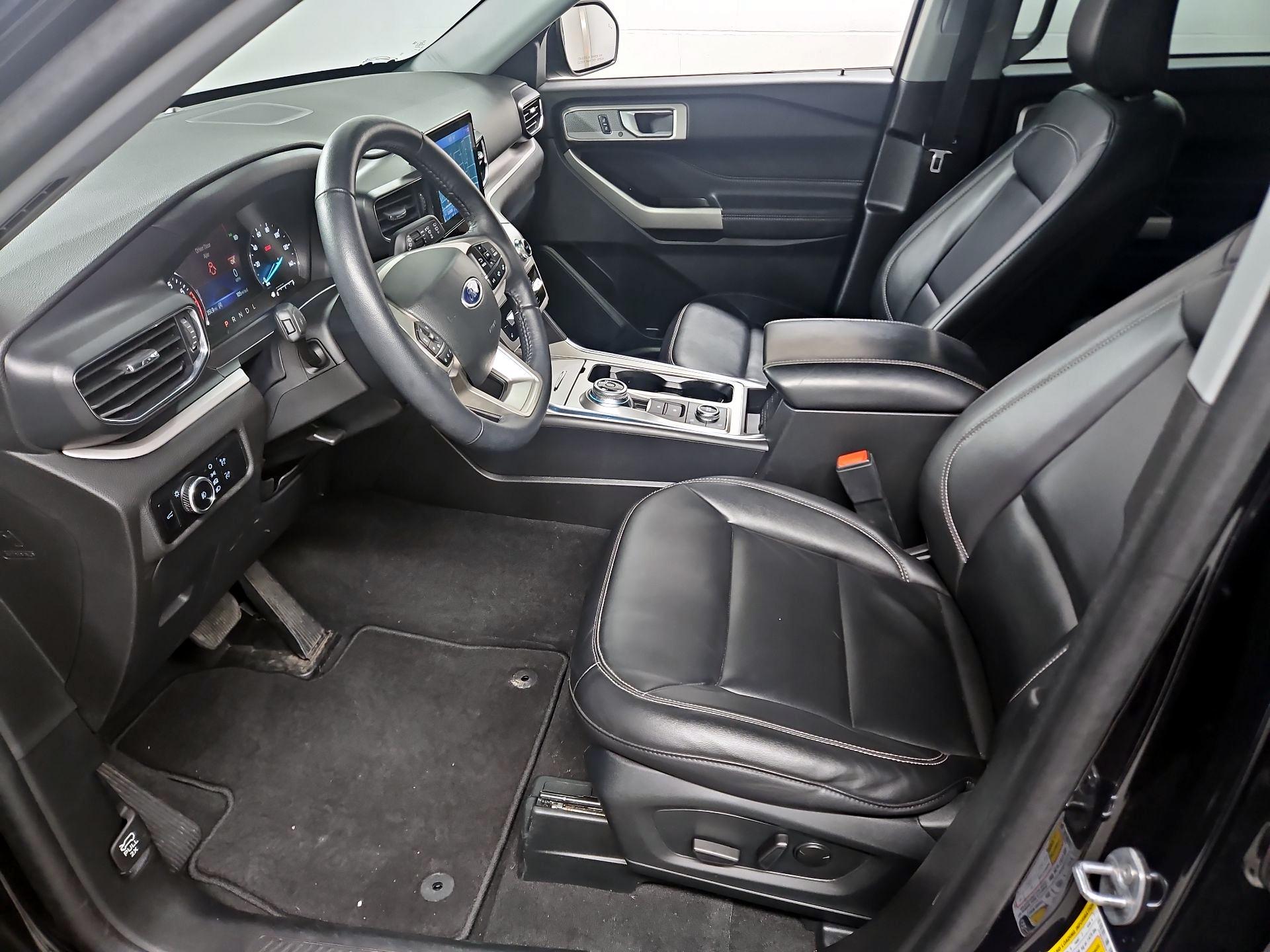 Thumbnail: 2023 Ford Explorer - 11