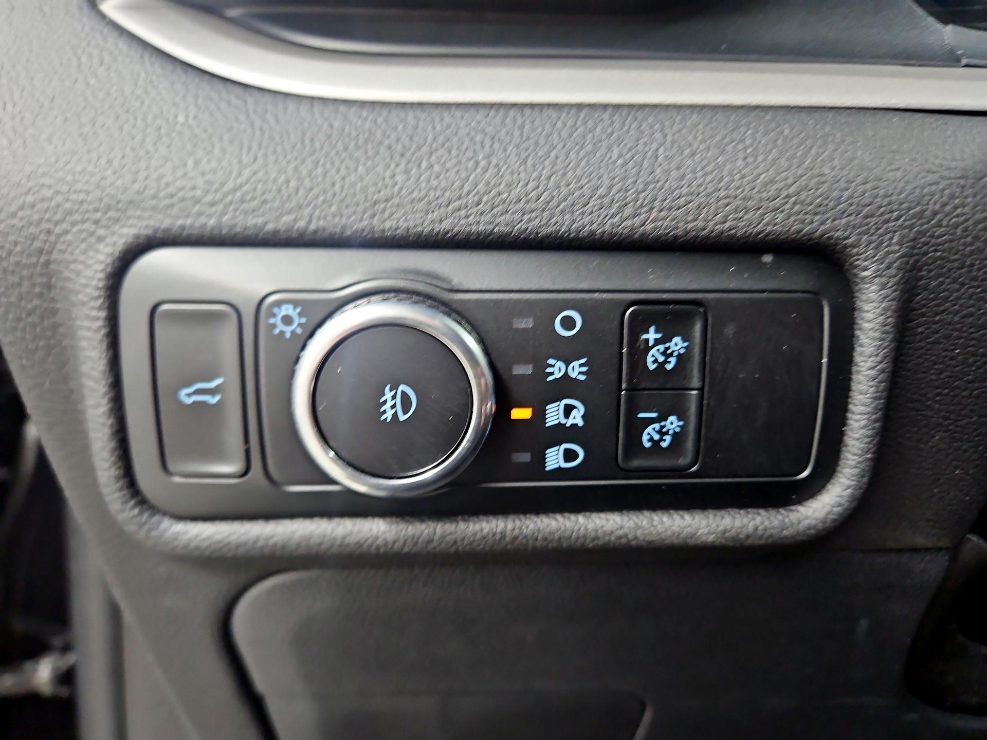 Thumbnail: 2023 Ford Explorer - 13