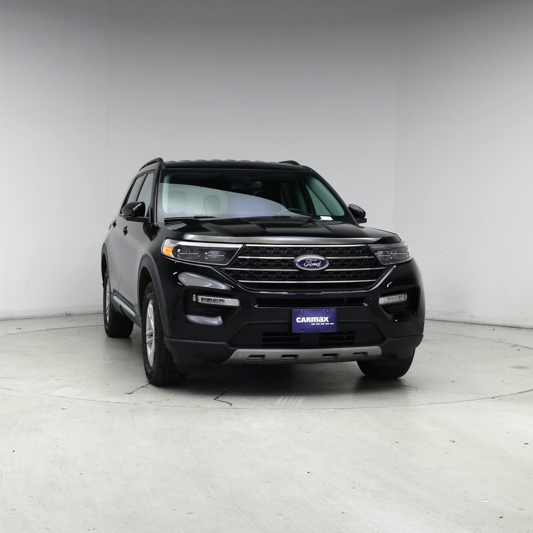 Thumbnail: 2023 Ford Explorer - 5