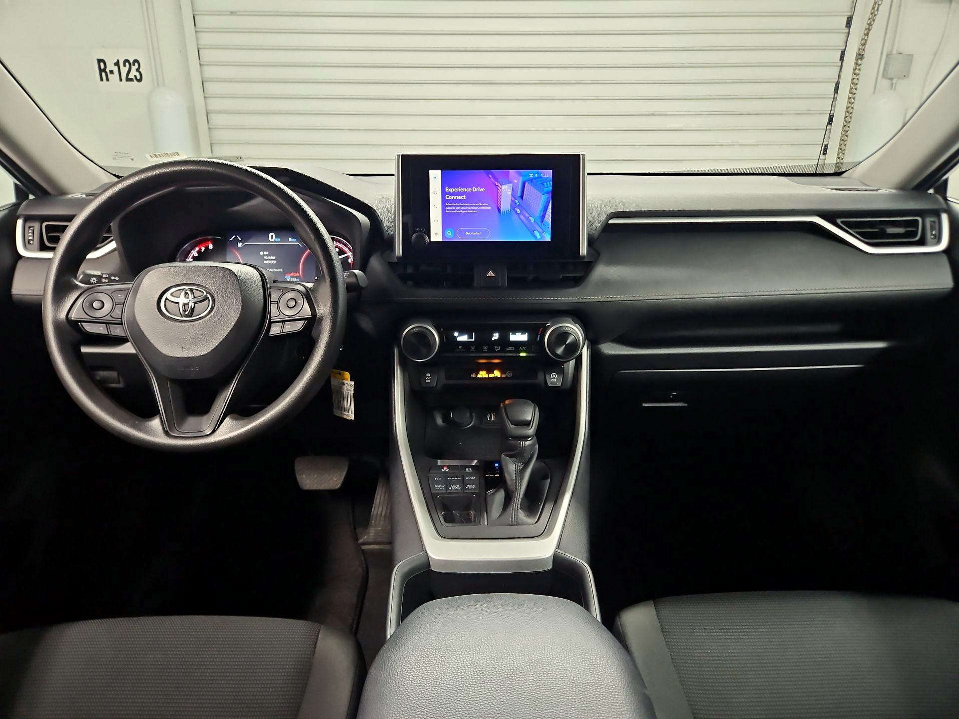 Thumbnail: 2024 Toyota RAV4 - 9