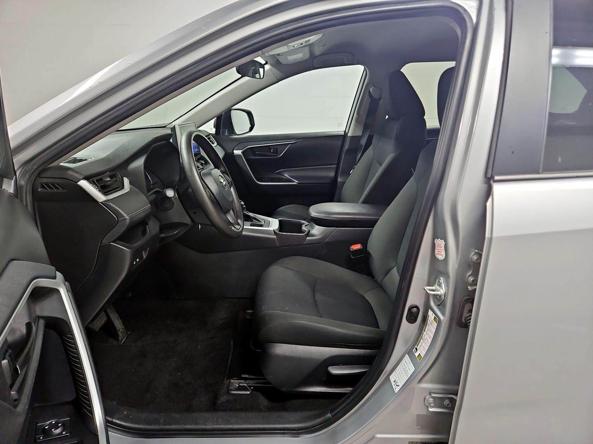 Thumbnail: 2024 Toyota RAV4 - 11