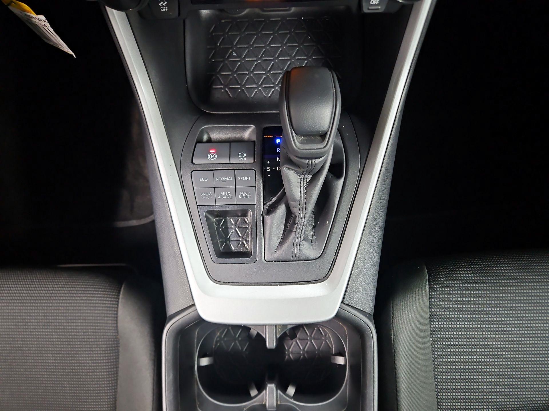 Thumbnail: 2024 Toyota RAV4 - 17