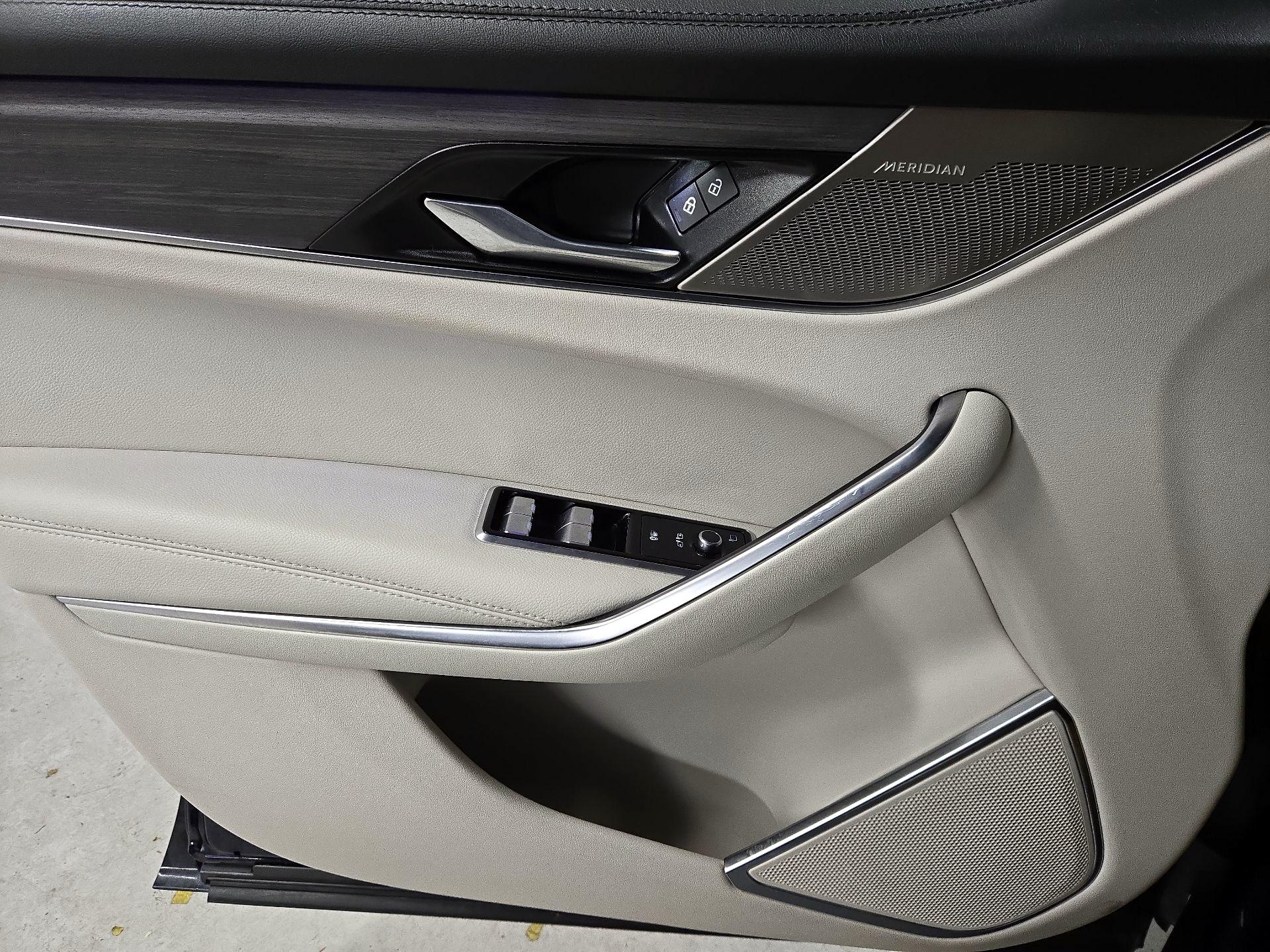 Thumbnail: 2022 Jaguar F-Pace - 12