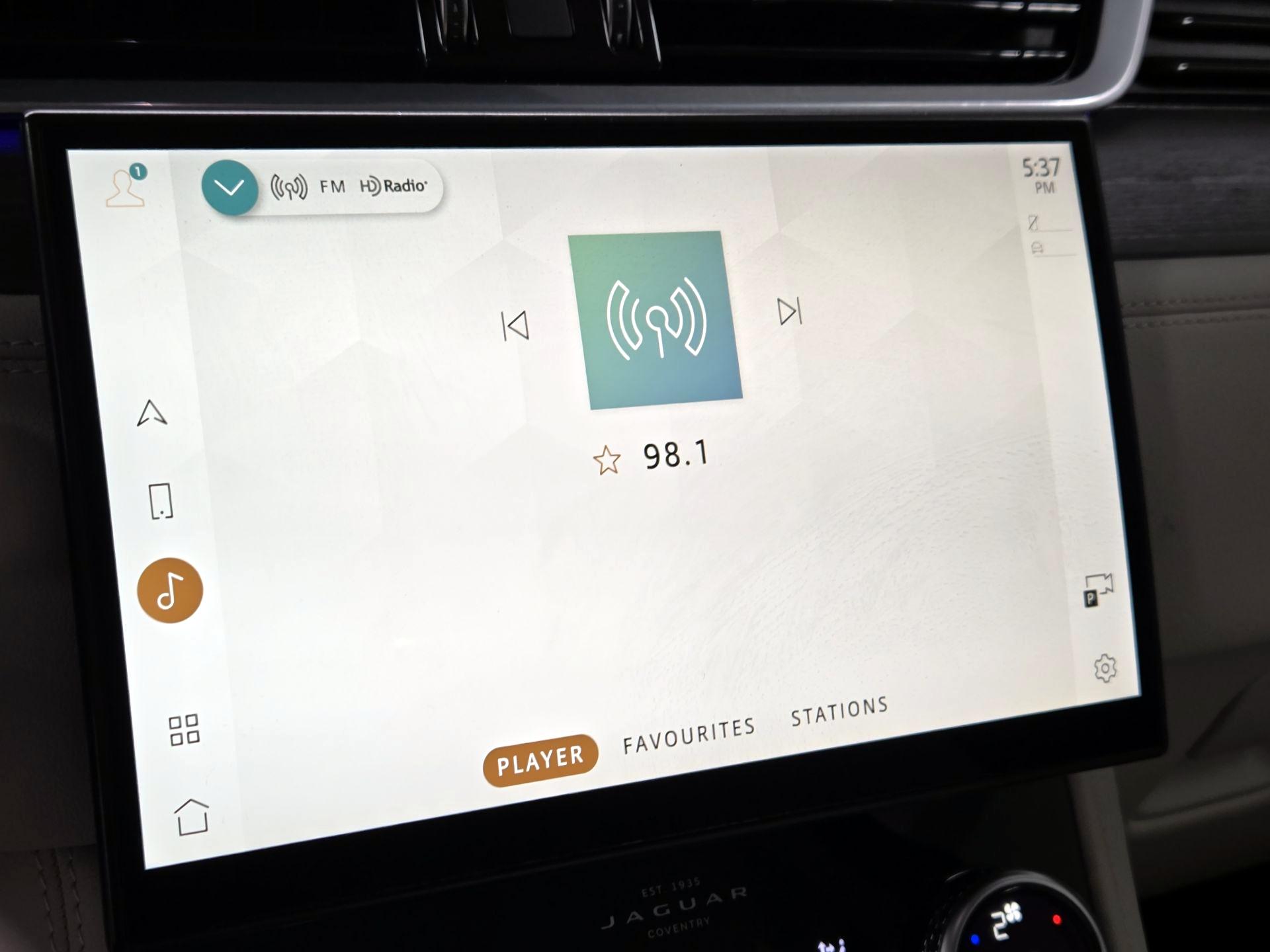 Thumbnail: 2022 Jaguar F-Pace - 16