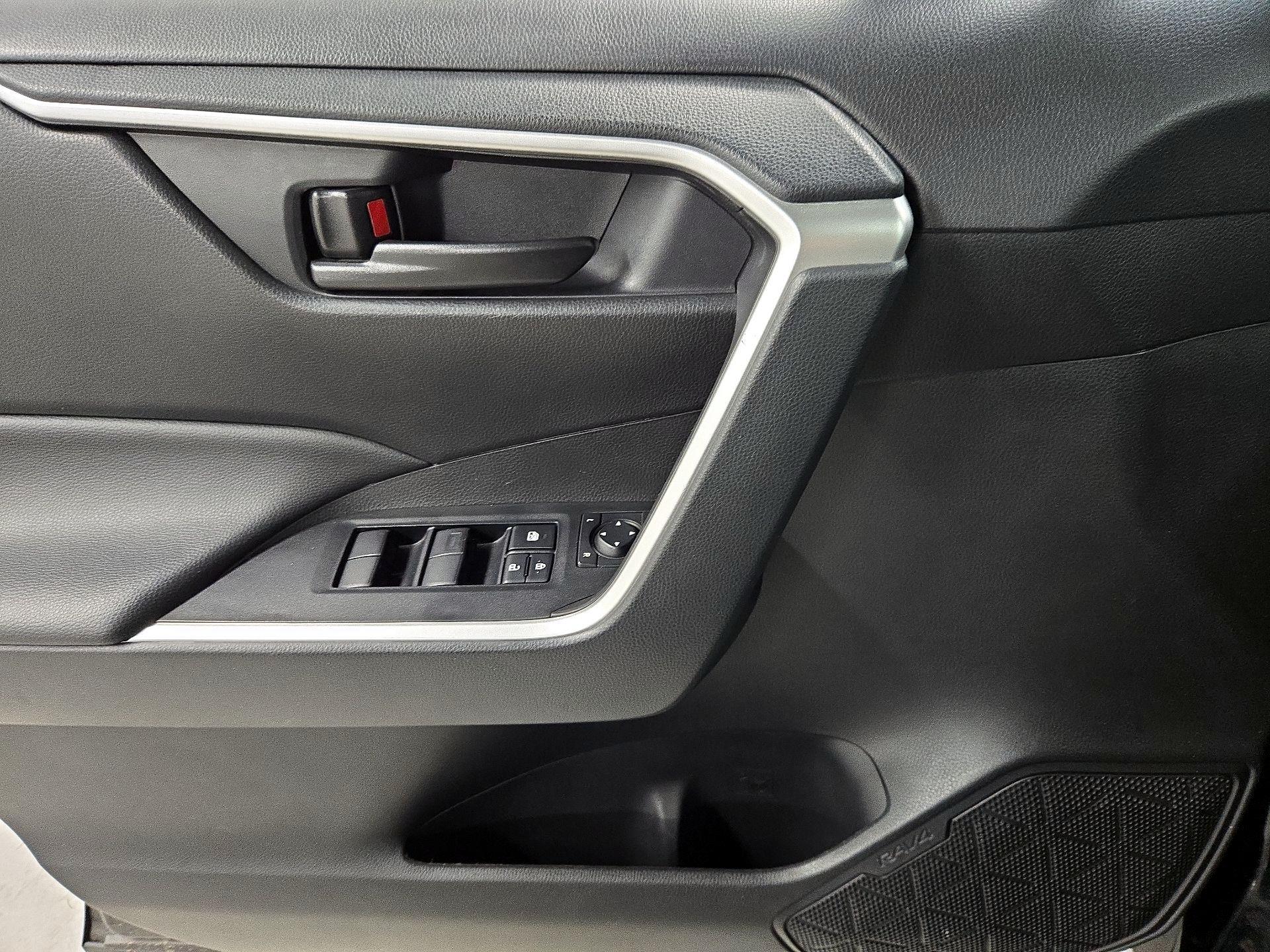 Thumbnail: 2024 Toyota RAV4 - 12