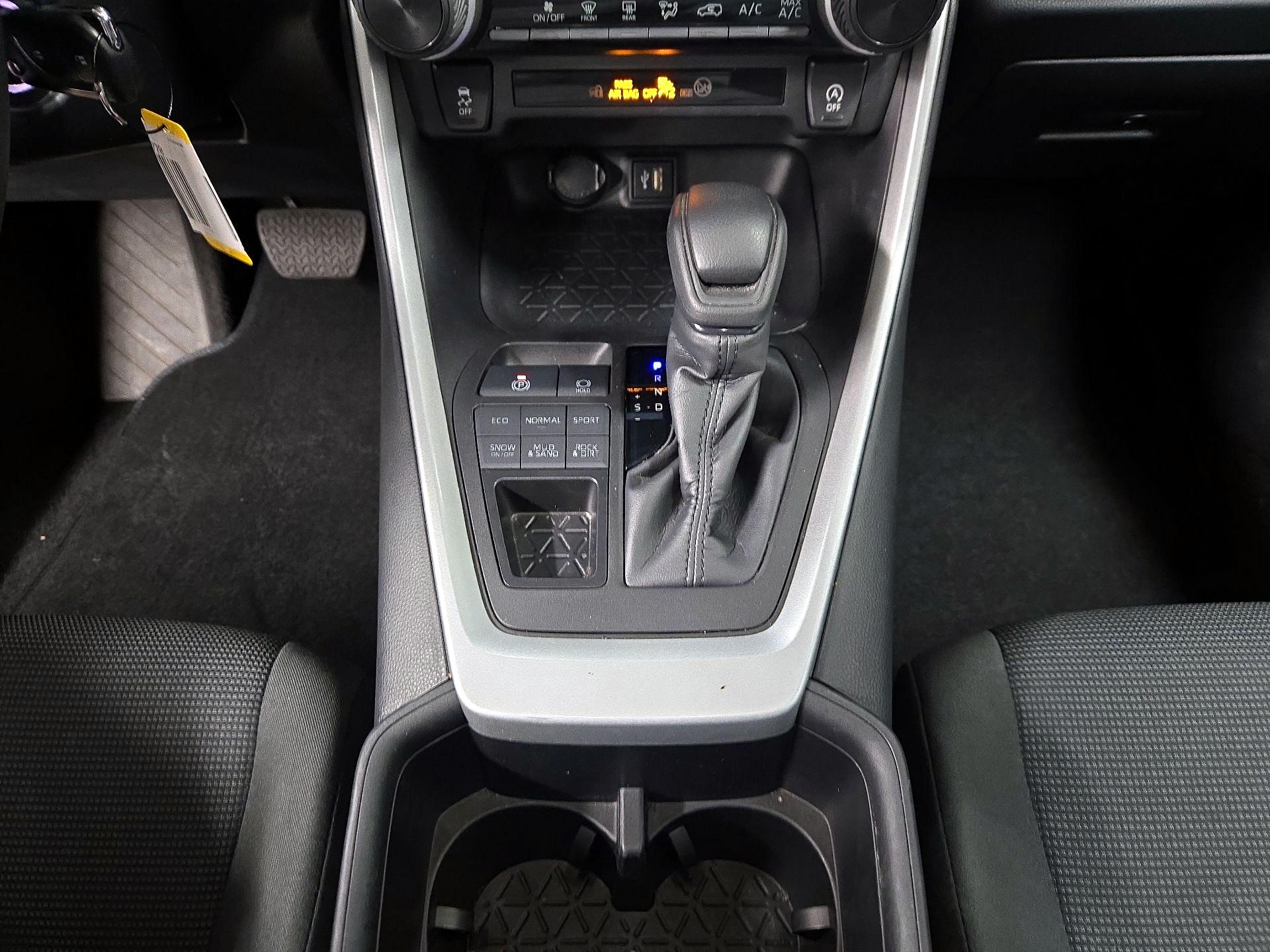 Thumbnail: 2024 Toyota RAV4 - 17