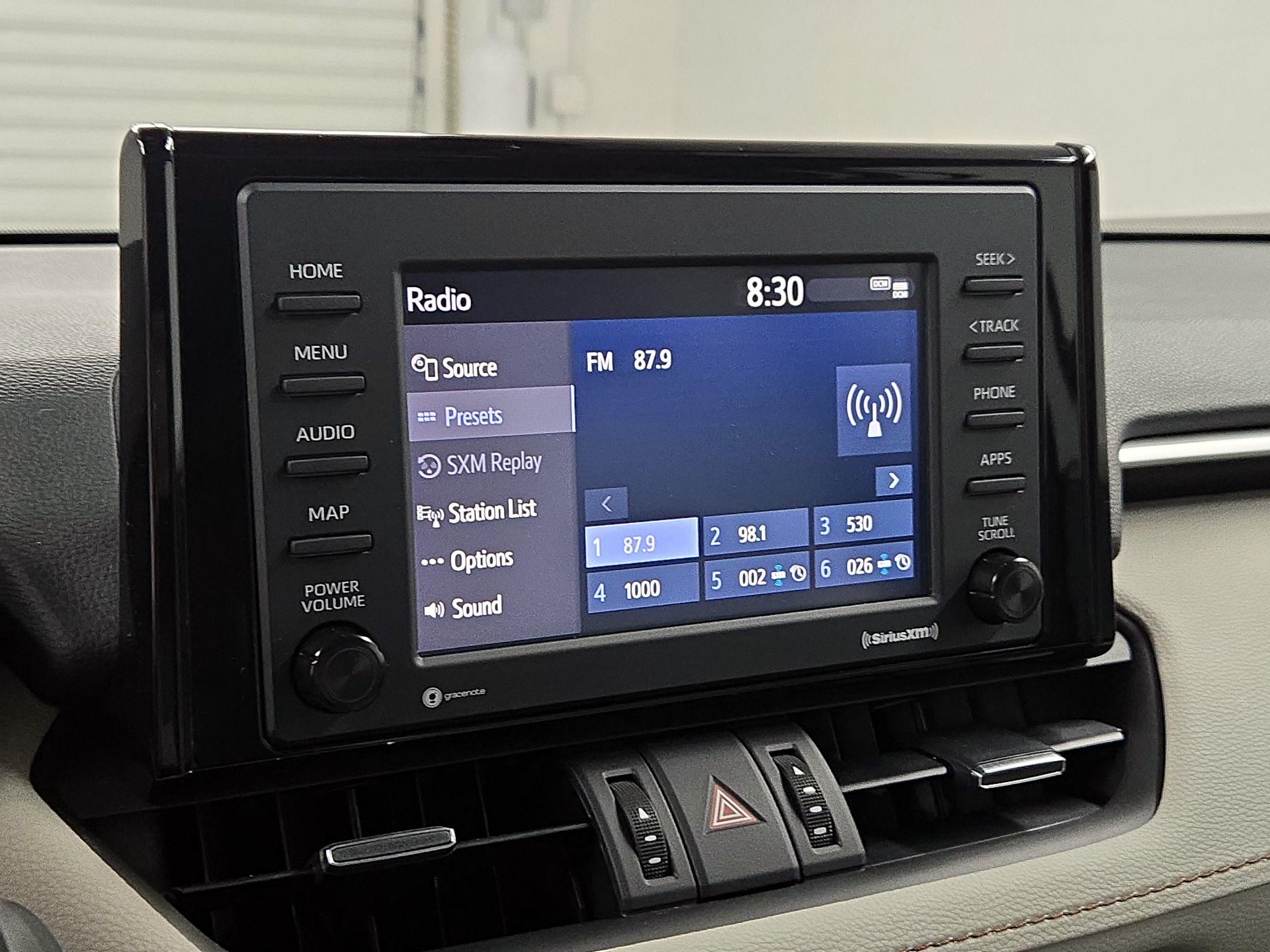 Thumbnail: 2022 Toyota RAV4 - 15