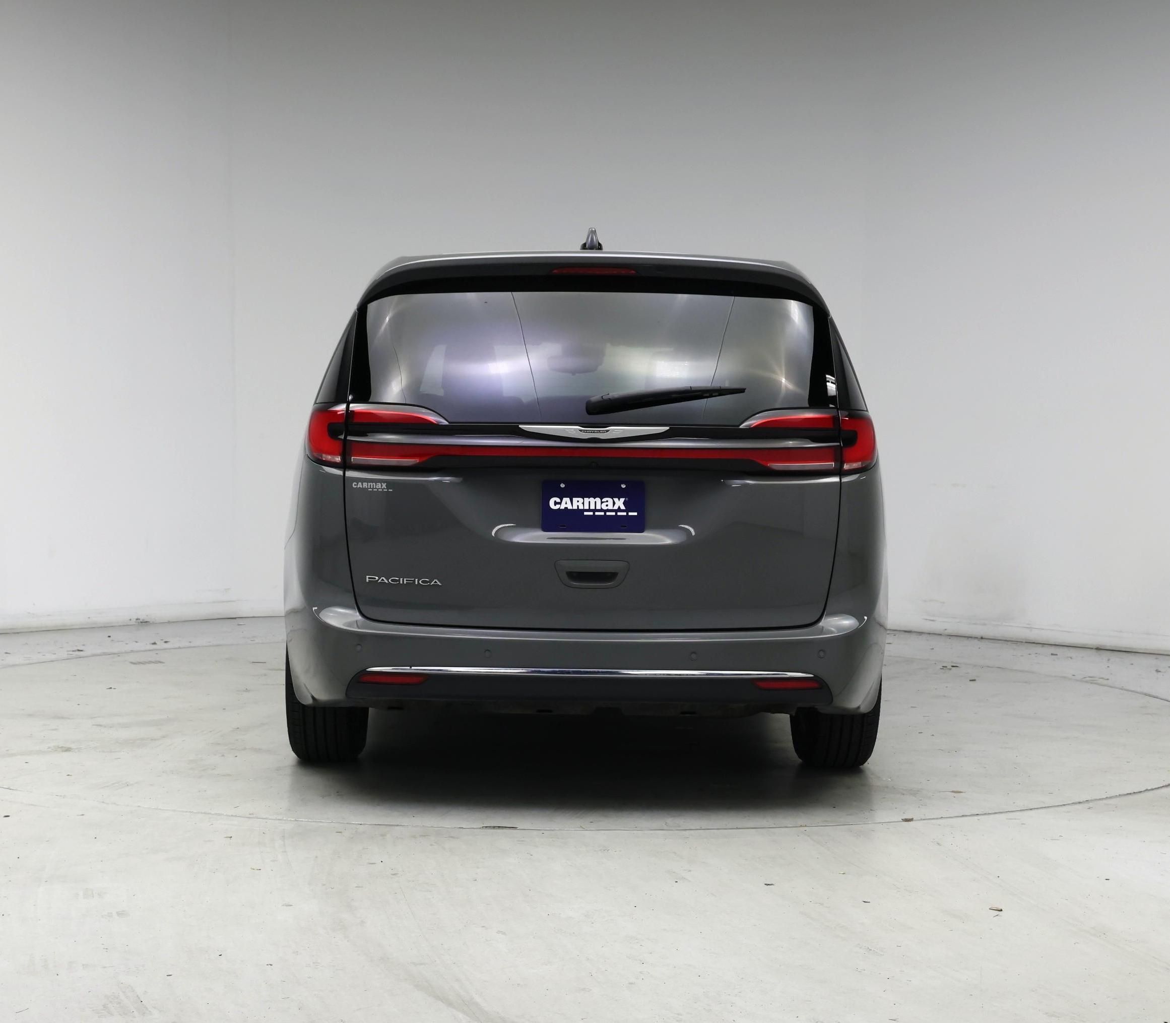 Thumbnail: 2023 Chrysler Pacifica - 6