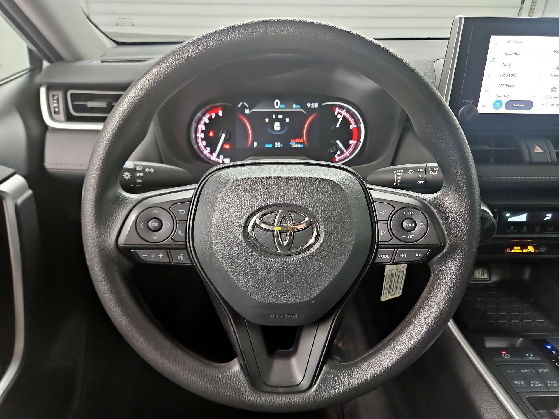 Thumbnail: 2024 Toyota RAV4 - 10