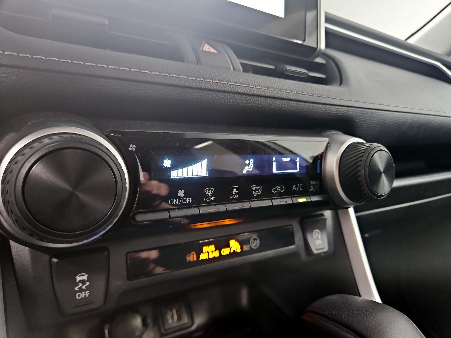 Thumbnail: 2024 Toyota RAV4 - 16