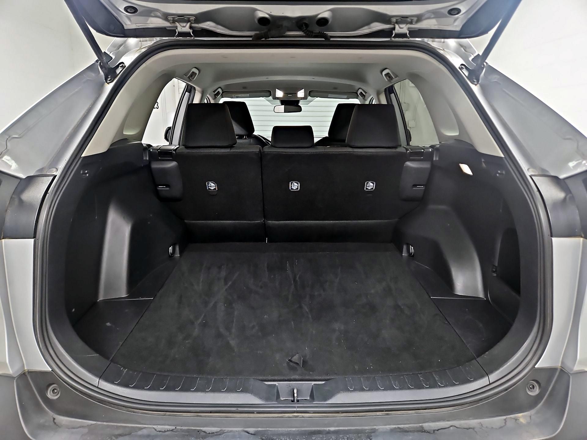 Thumbnail: 2024 Toyota RAV4 - 20