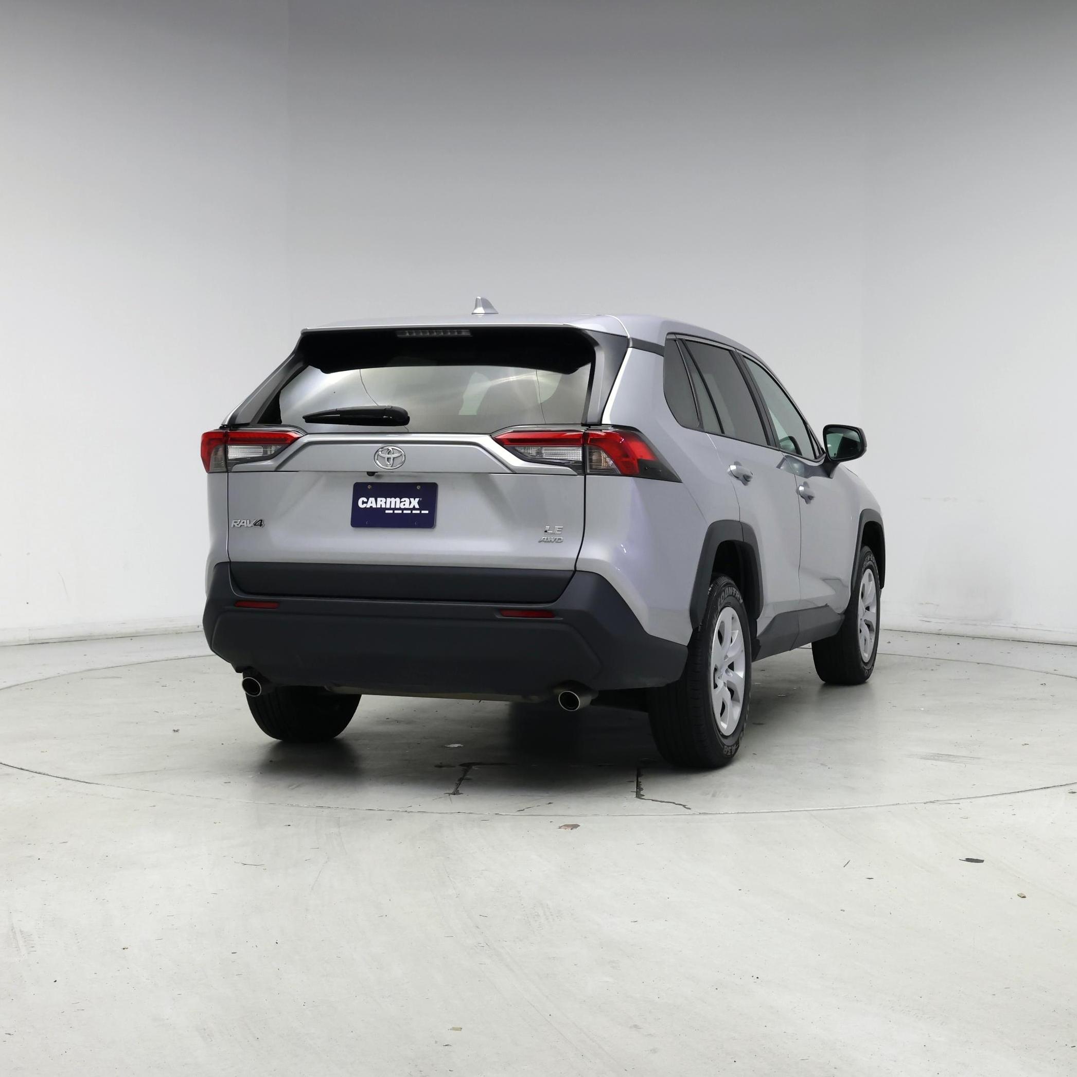 Thumbnail: 2024 Toyota RAV4 - 8