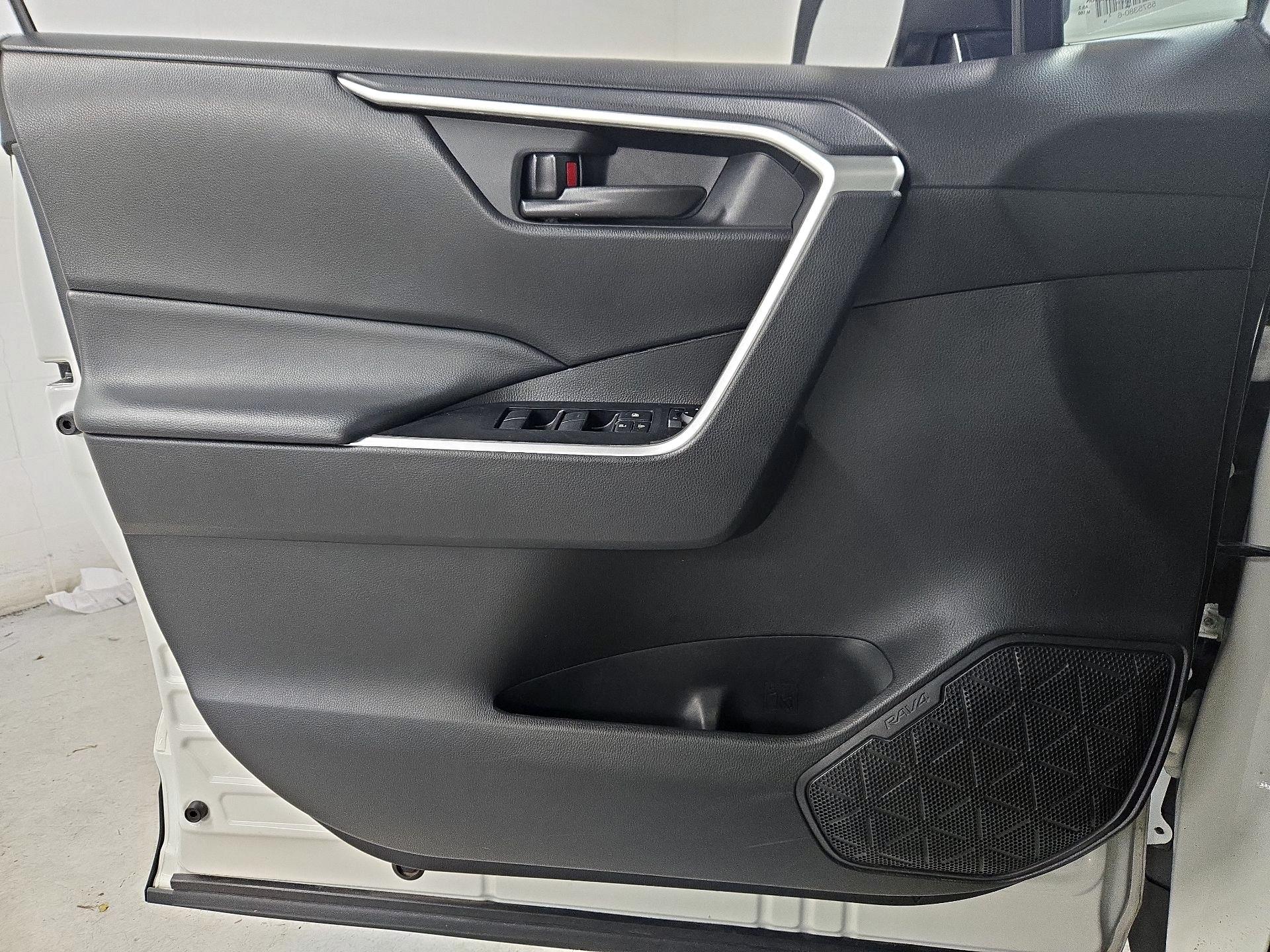 Thumbnail: 2024 Toyota RAV4 - 12