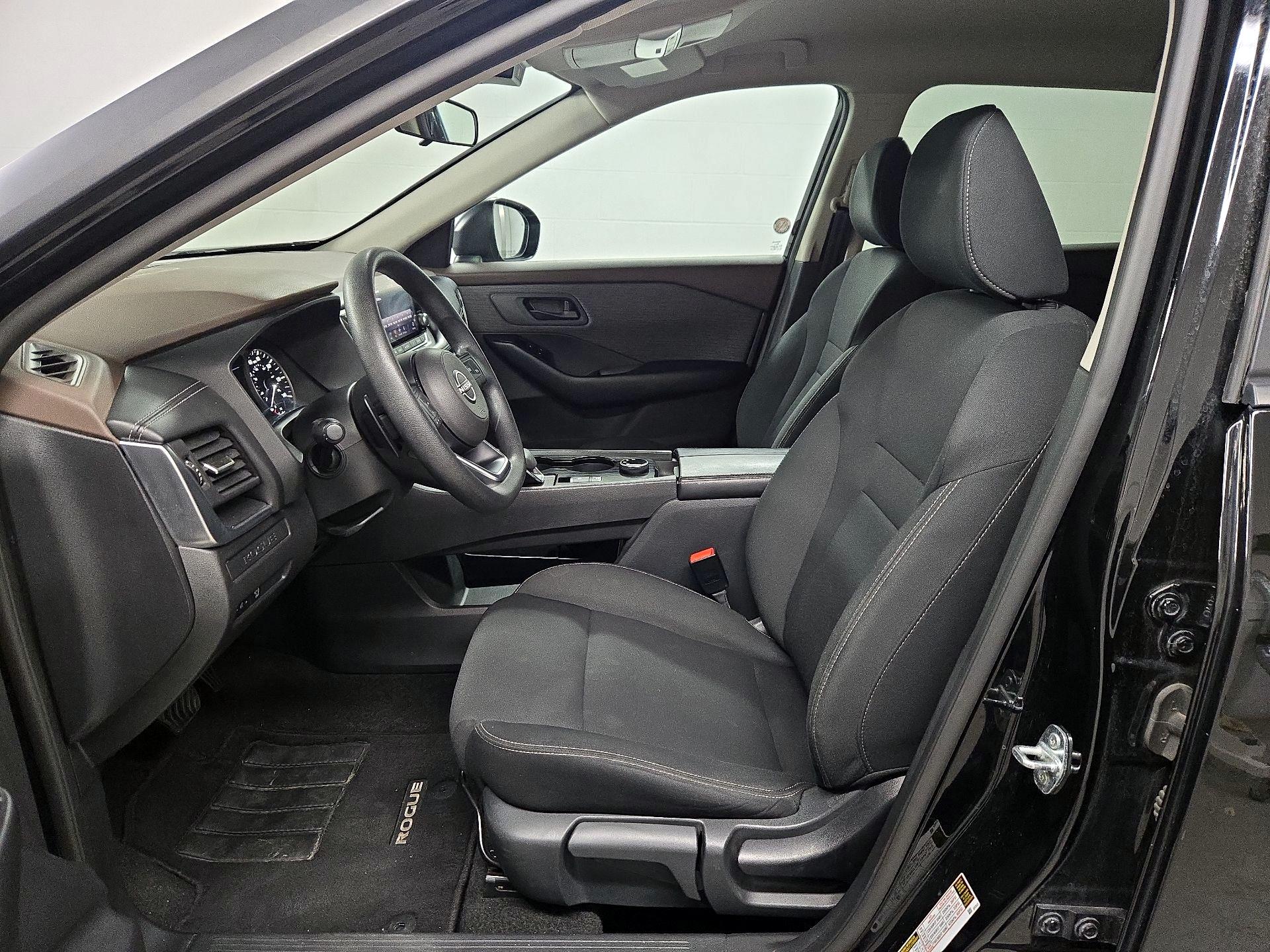 Thumbnail: 2023 Nissan Rogue - 11