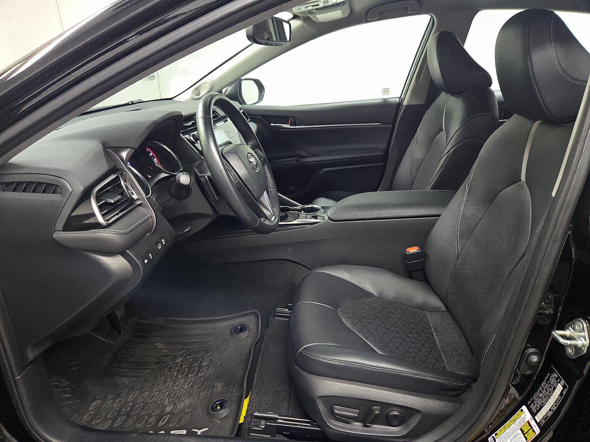 Thumbnail: 2020 Toyota Camry - 11