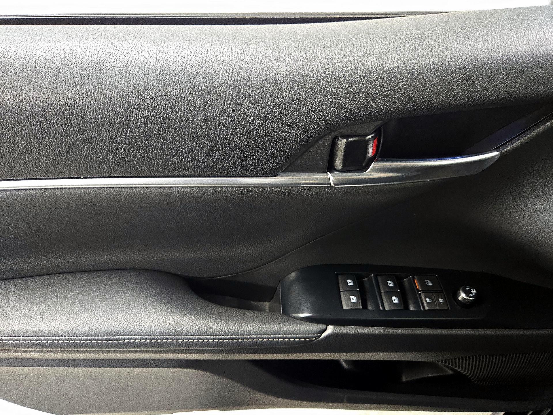 Thumbnail: 2020 Toyota Camry - 12