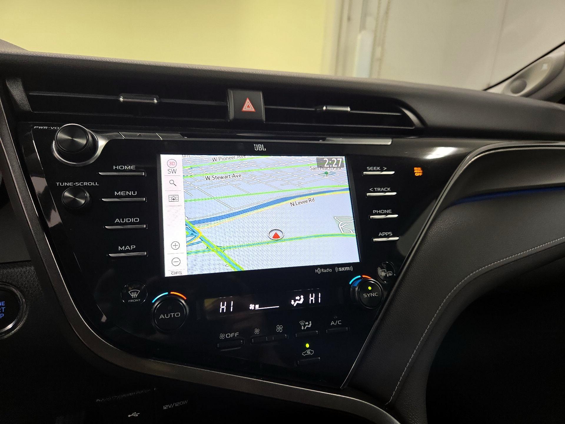 Thumbnail: 2020 Toyota Camry - 14