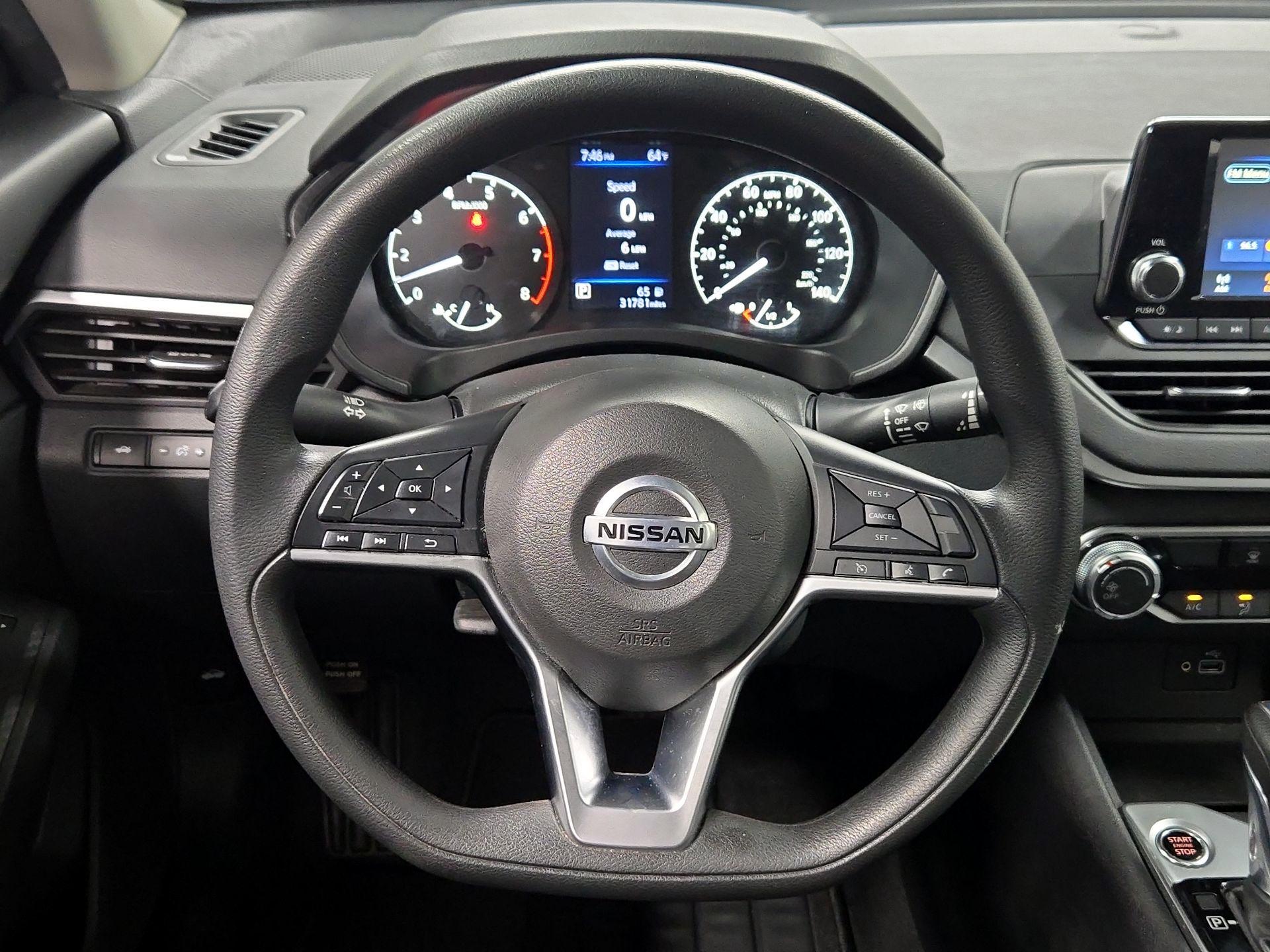 Thumbnail: 2022 Nissan Altima - 10