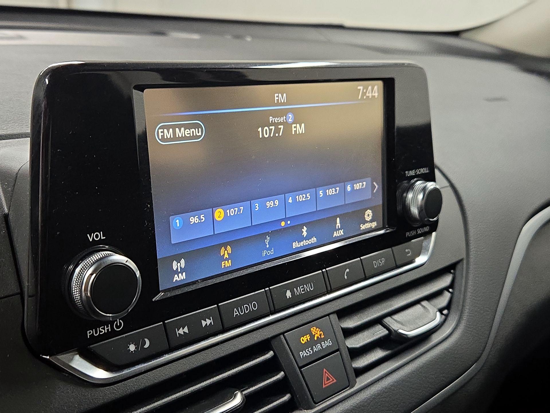 Thumbnail: 2022 Nissan Altima - 15