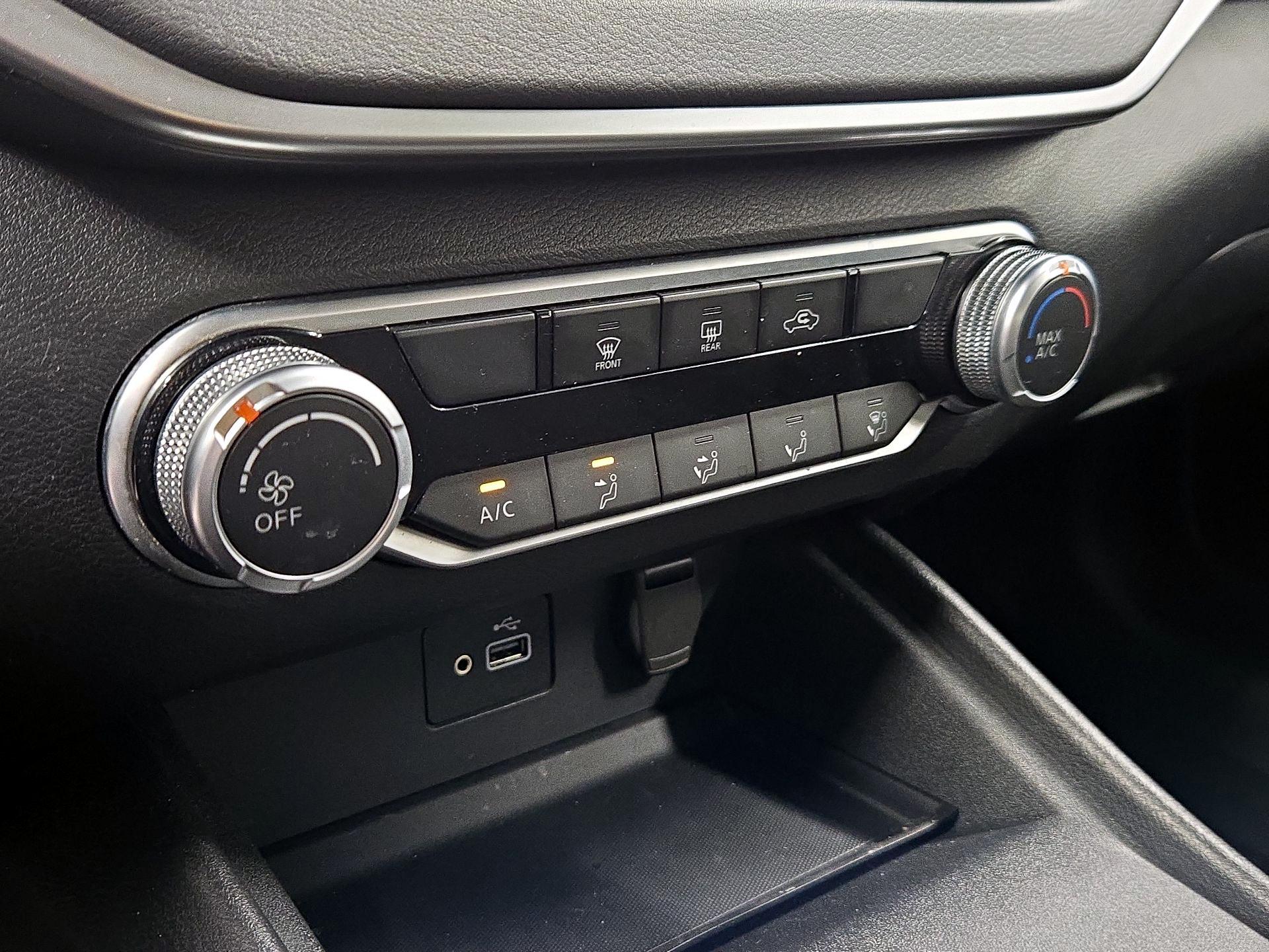 Thumbnail: 2022 Nissan Altima - 16