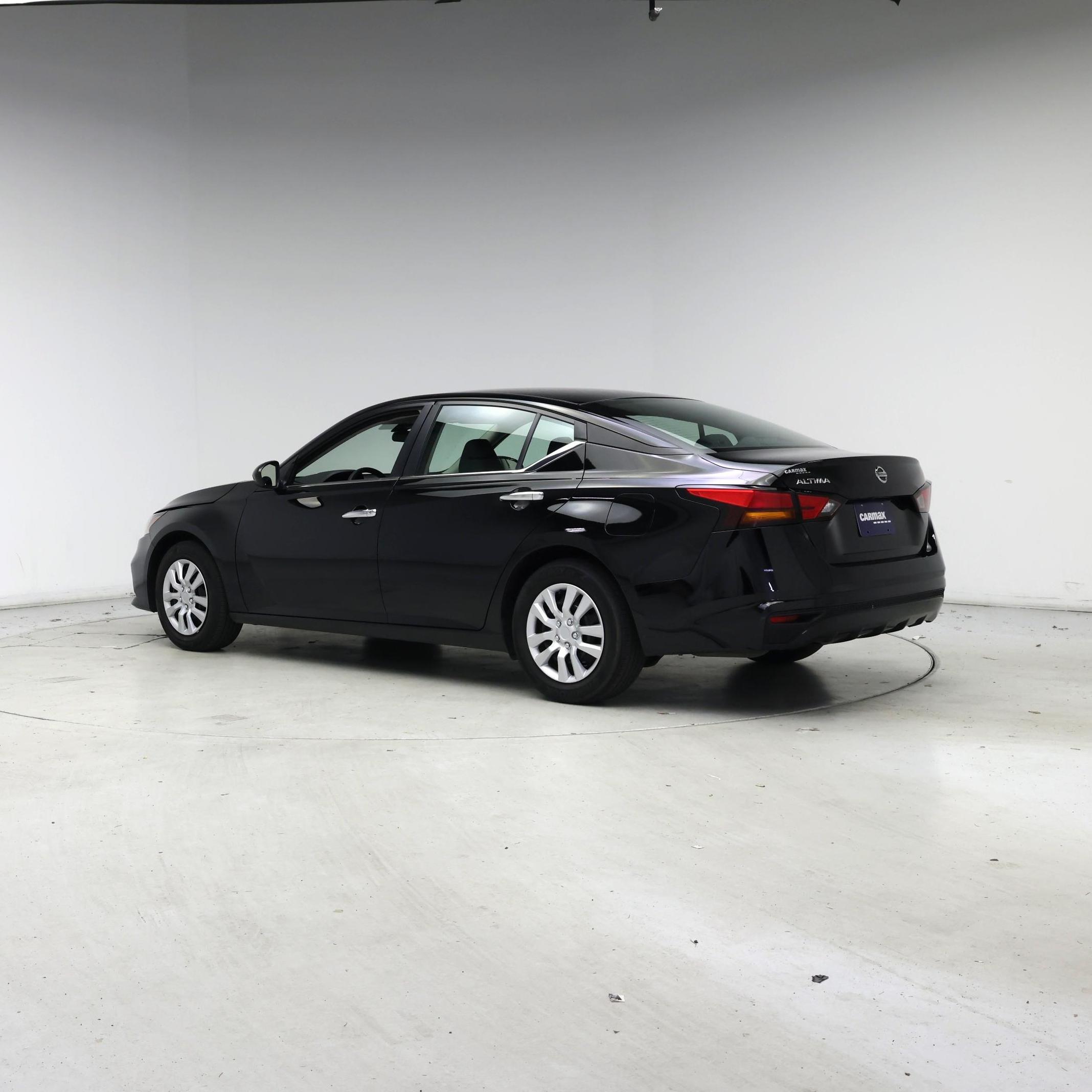 Thumbnail: 2022 Nissan Altima - 2