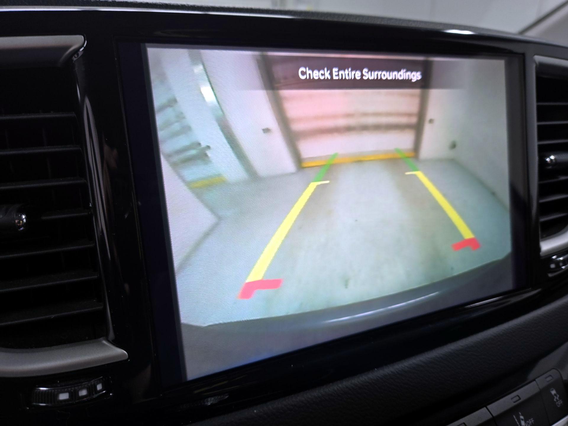 Thumbnail: 2023 Chrysler Pacifica - 14